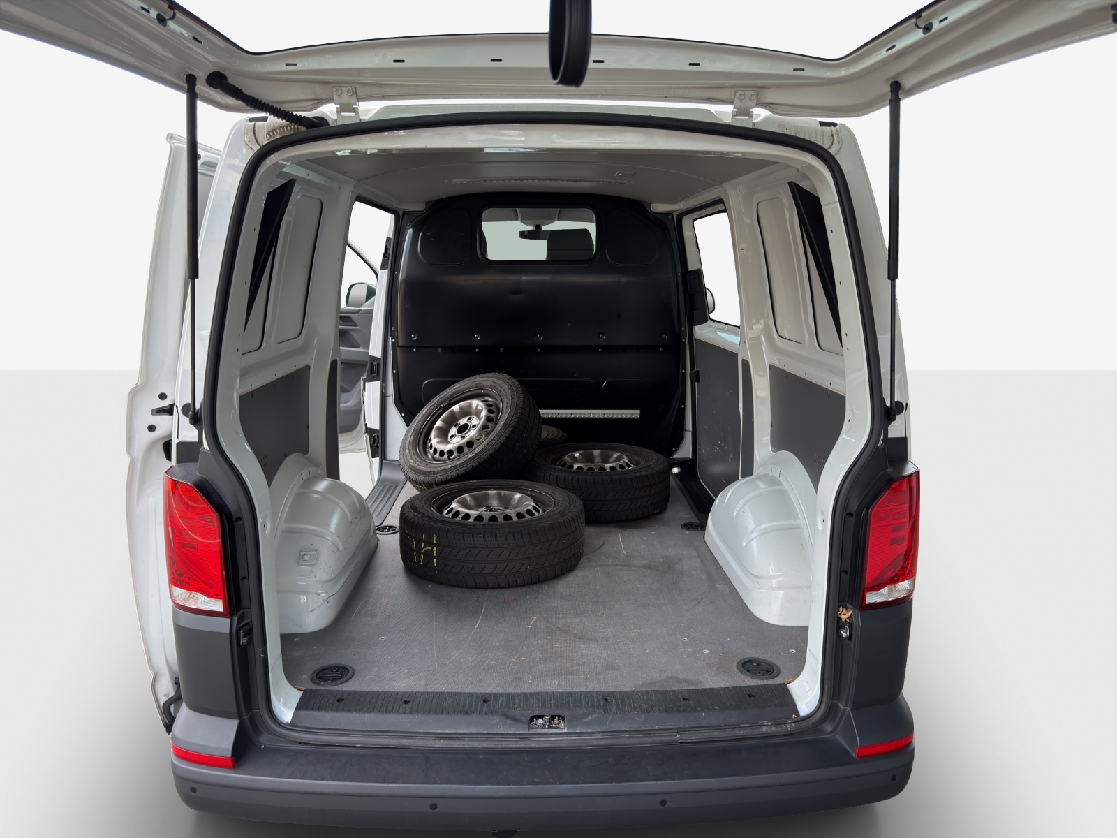 VW T6.1 2.0 TDI-image-12