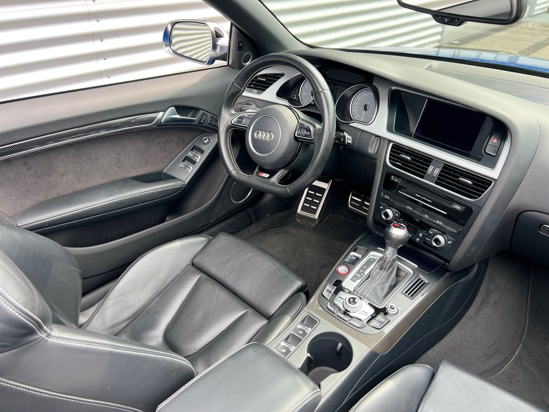AUDI S5 Cabriolet 3.0 V6 TFSI quattro S-Tronic RS Edition-image-14