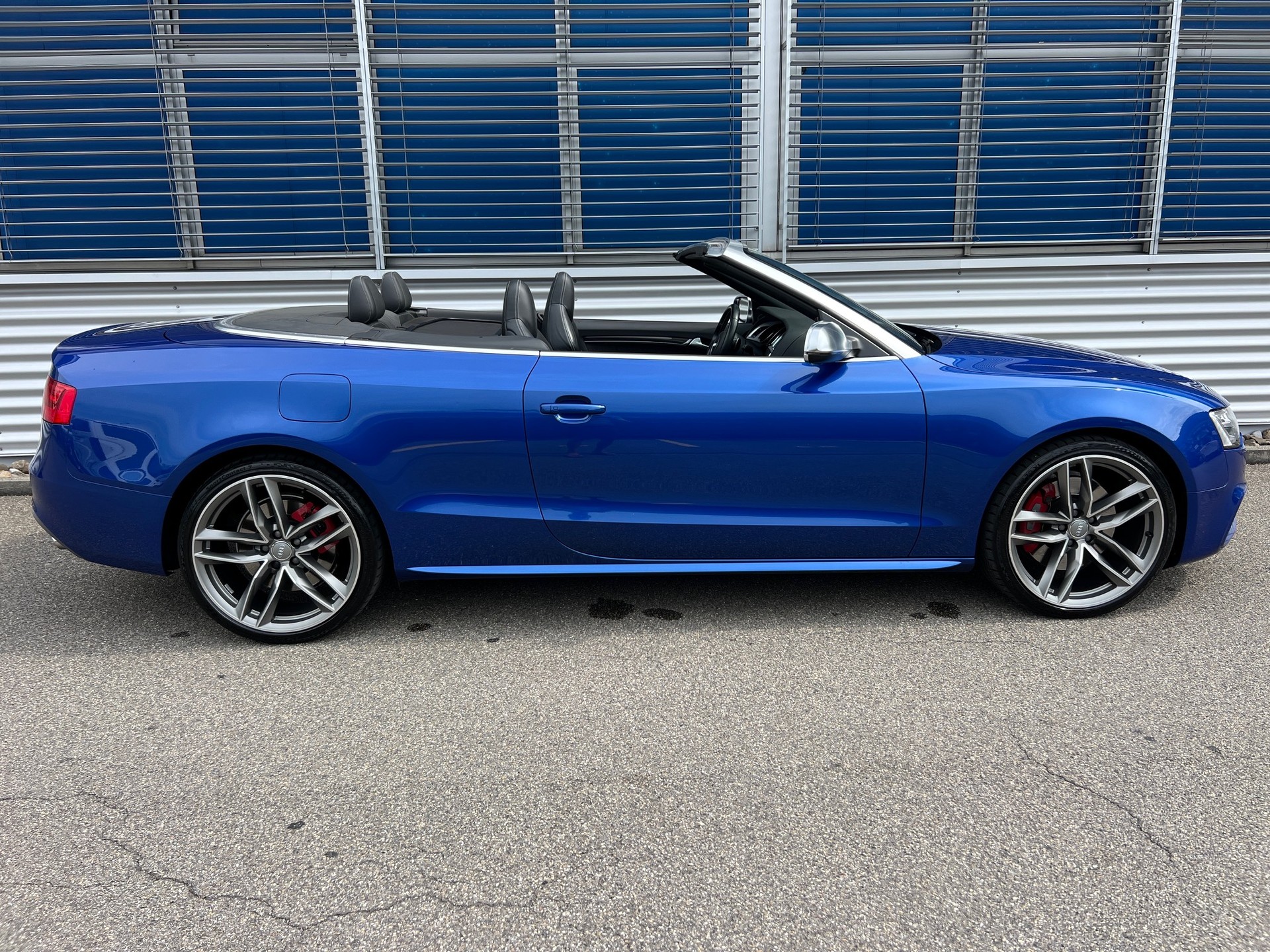 AUDI S5 Cabriolet 3.0 V6 TFSI quattro S-Tronic RS Edition-image-3