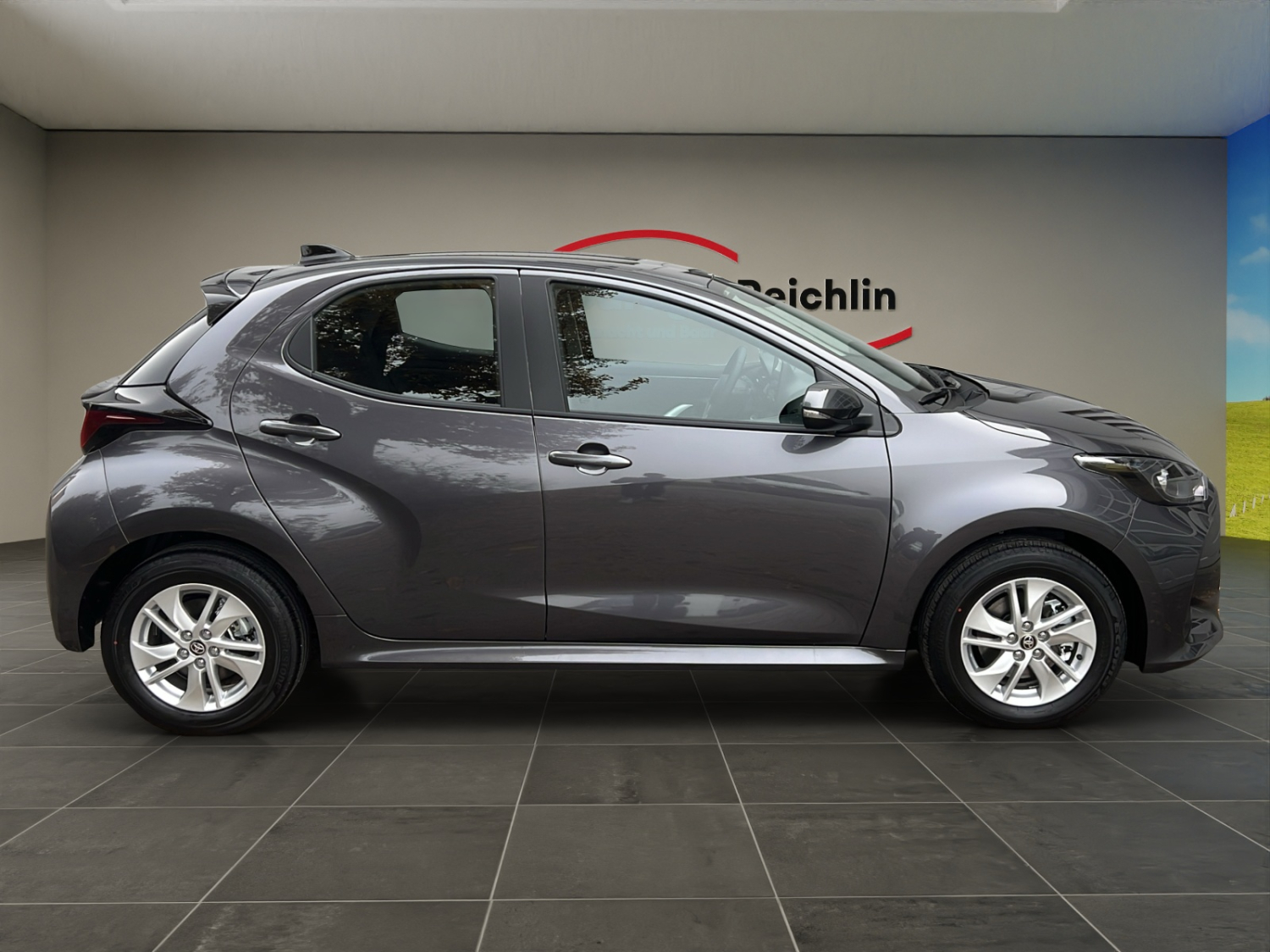 TOYOTA Yaris 1.5 VVT-i HSD Comfort-image-5
