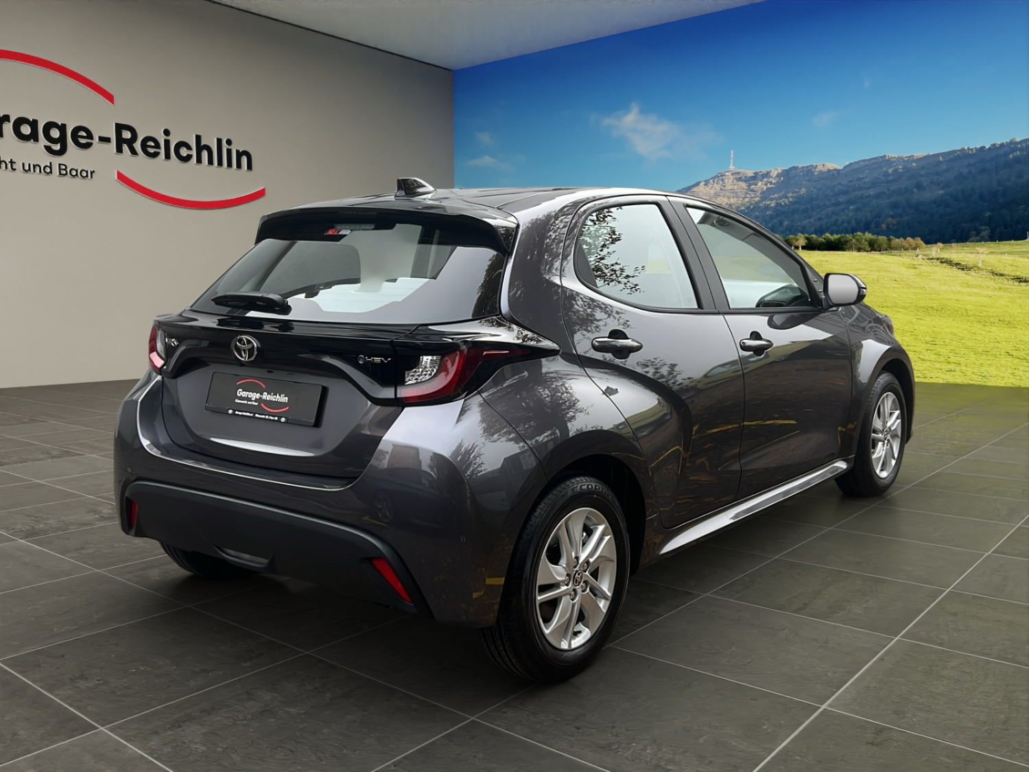 TOYOTA Yaris 1.5 VVT-i HSD Comfort-image-4