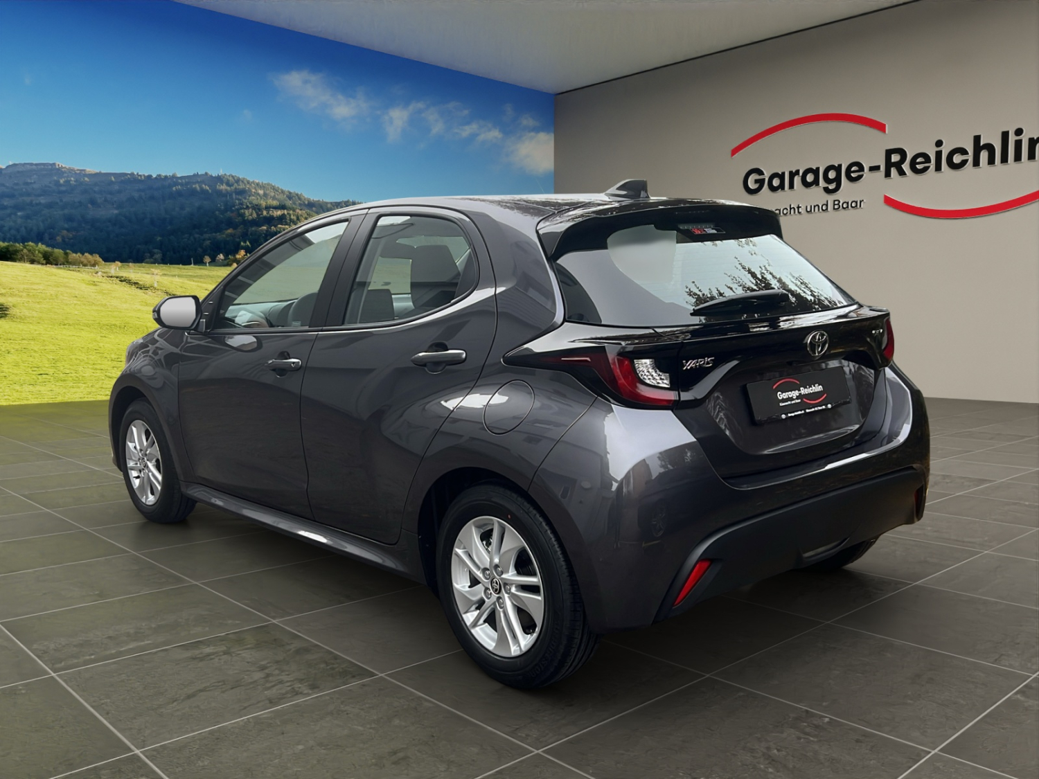 TOYOTA Yaris 1.5 VVT-i HSD Comfort-image-2
