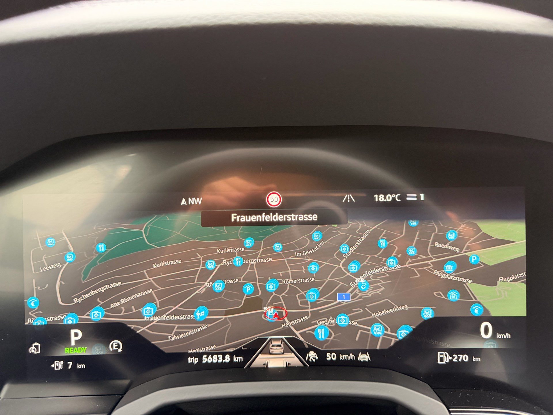 VW Touareg R 3.0 TSI eHYBRID 462 PS 4MOTION-image-10