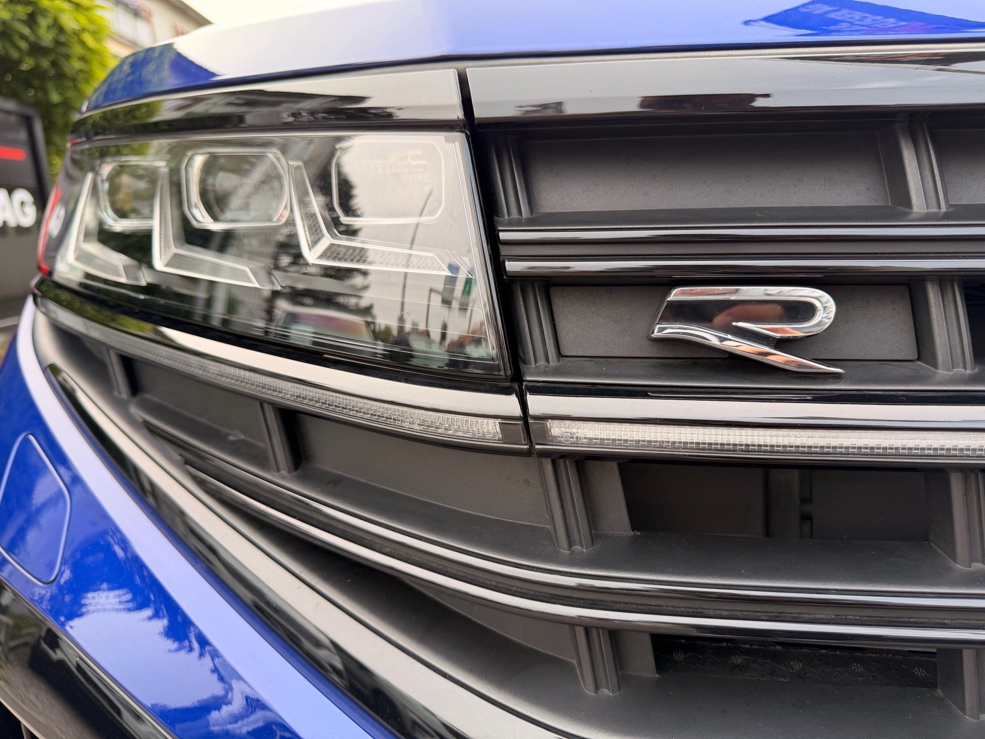 VW Touareg R 3.0 TSI eHYBRID 462 PS 4MOTION-image-6