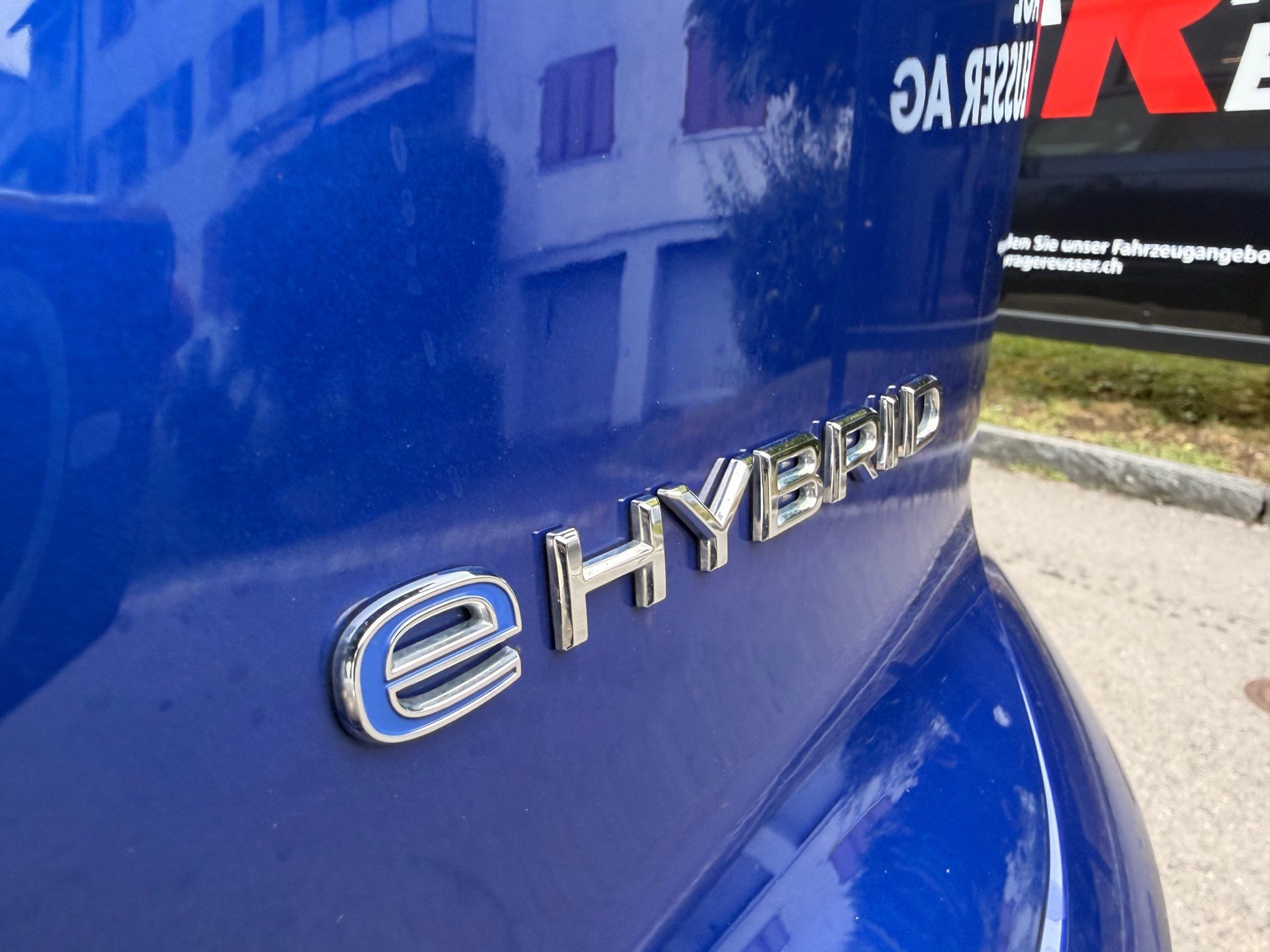 VW Touareg R 3.0 TSI eHYBRID 462 PS 4MOTION-image-30