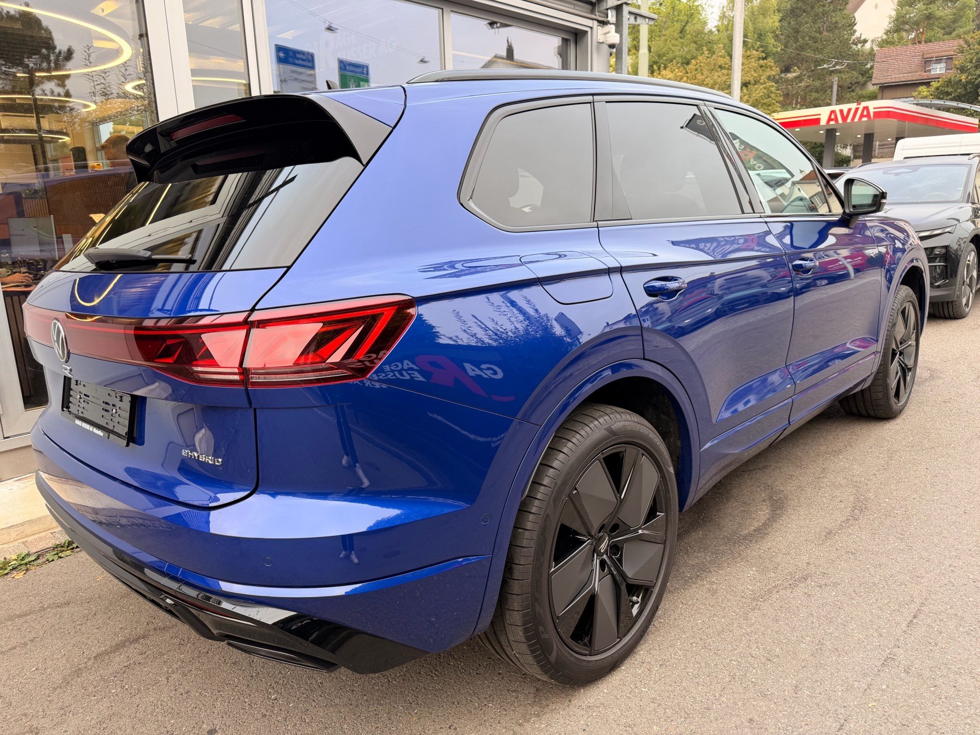 VW Touareg R 3.0 TSI eHYBRID 462 PS 4MOTION-showroom-element-3