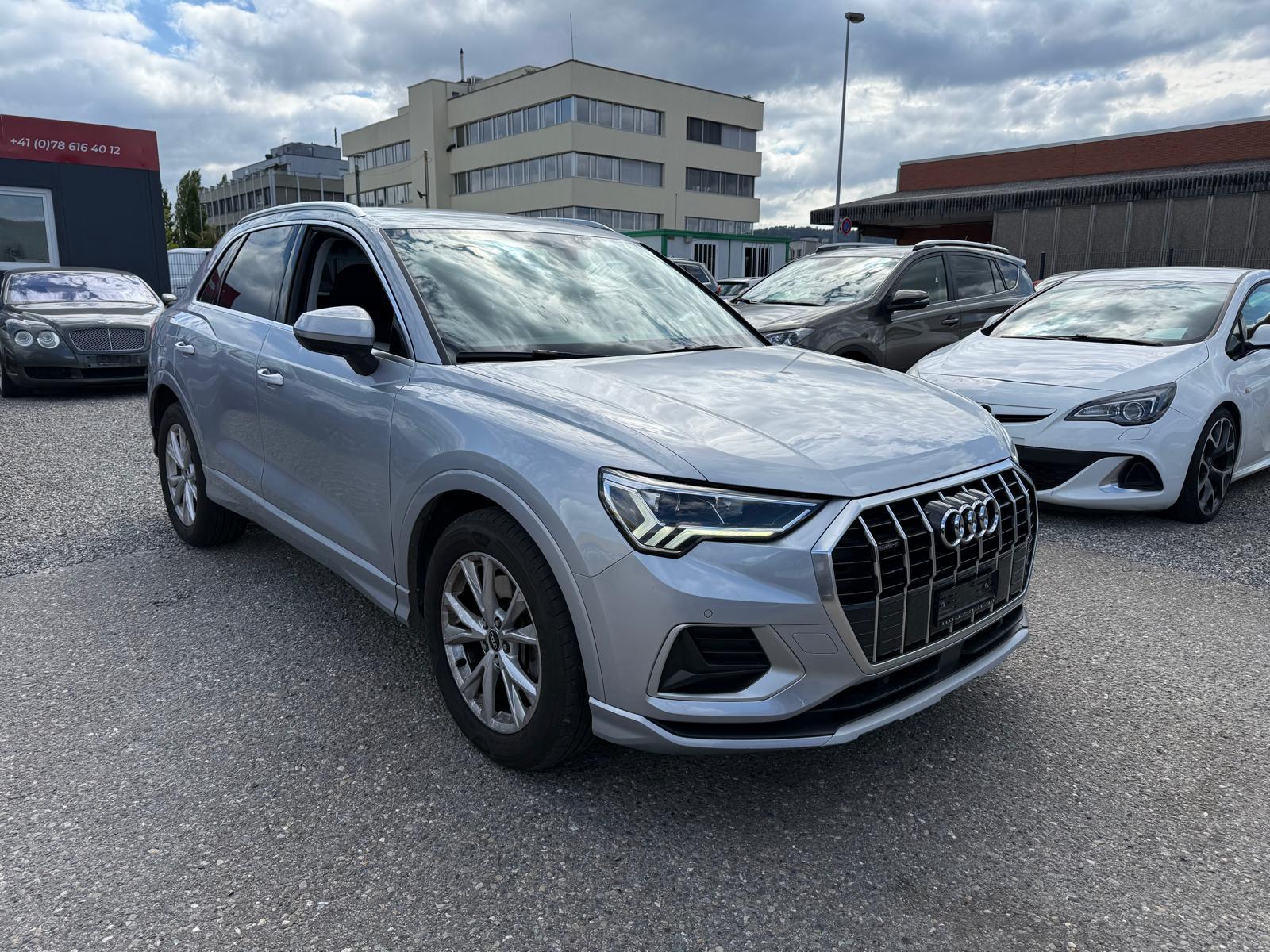 AUDI Q3 2.0 40 TFSI S line quattro S-Tronic
