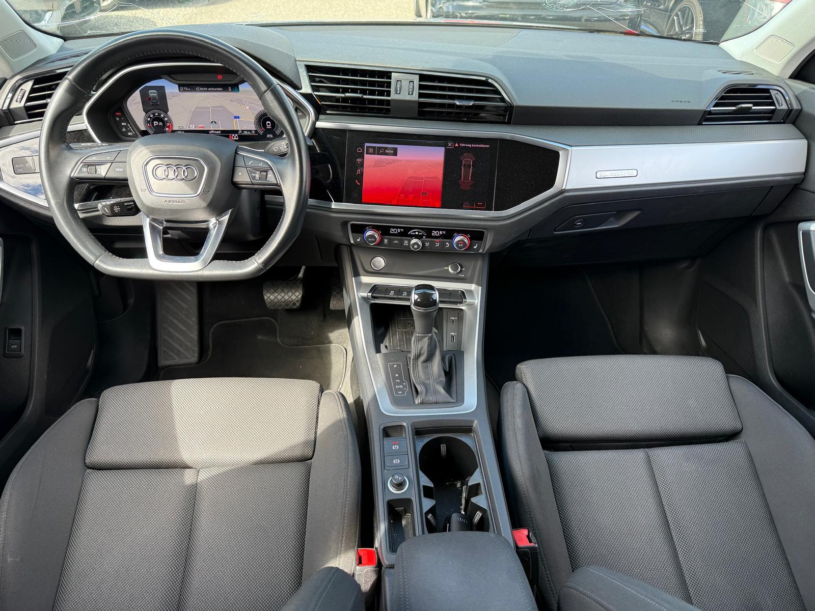 AUDI Q3 2.0 40 TFSI S line quattro S-Tronic-image-12