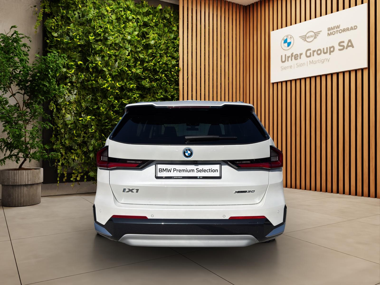 BMW iX1 xDrive 30 X-Line (CH) 🔋-image-5
