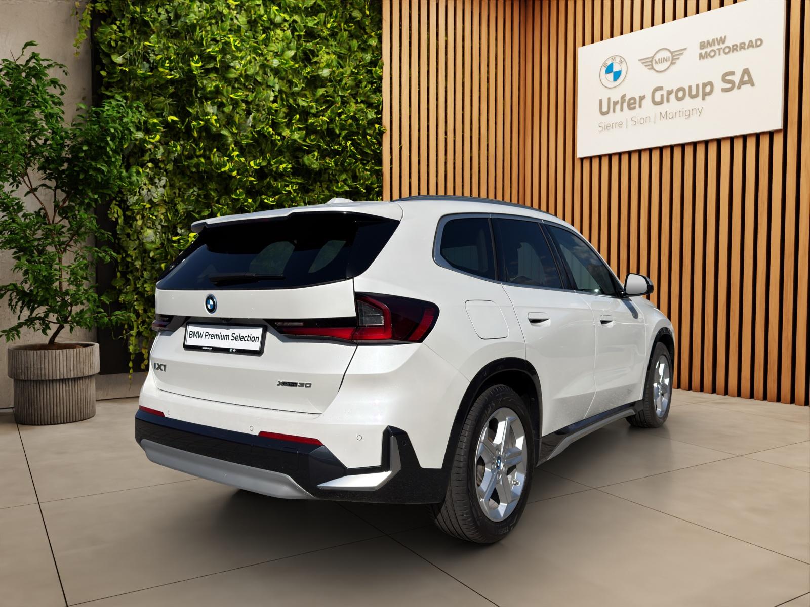 BMW iX1 xDrive 30 X-Line (CH) 🔋-image-6