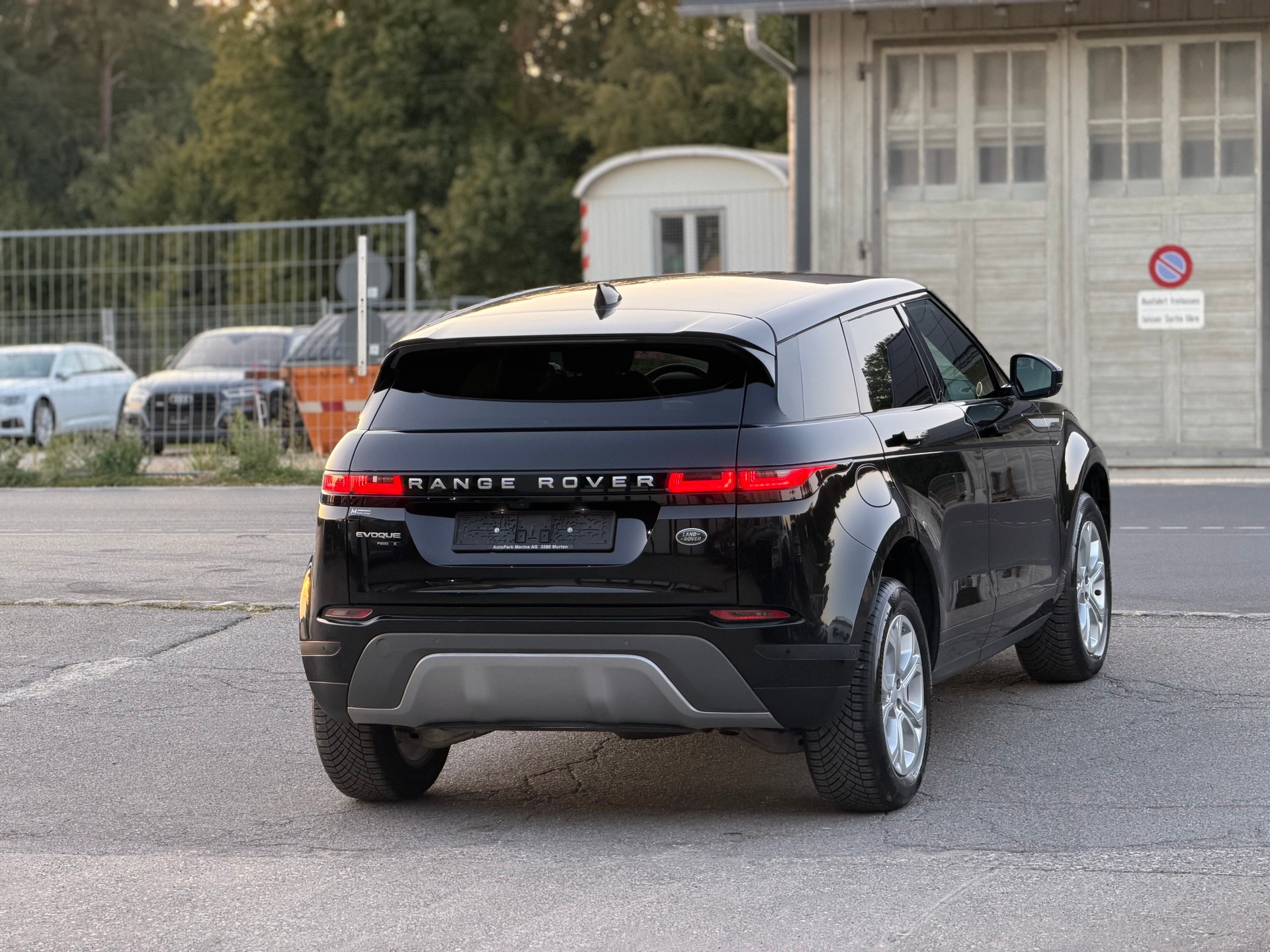 LAND ROVER Range Rover Evoque P 200 MHEV SE AT9-image-4