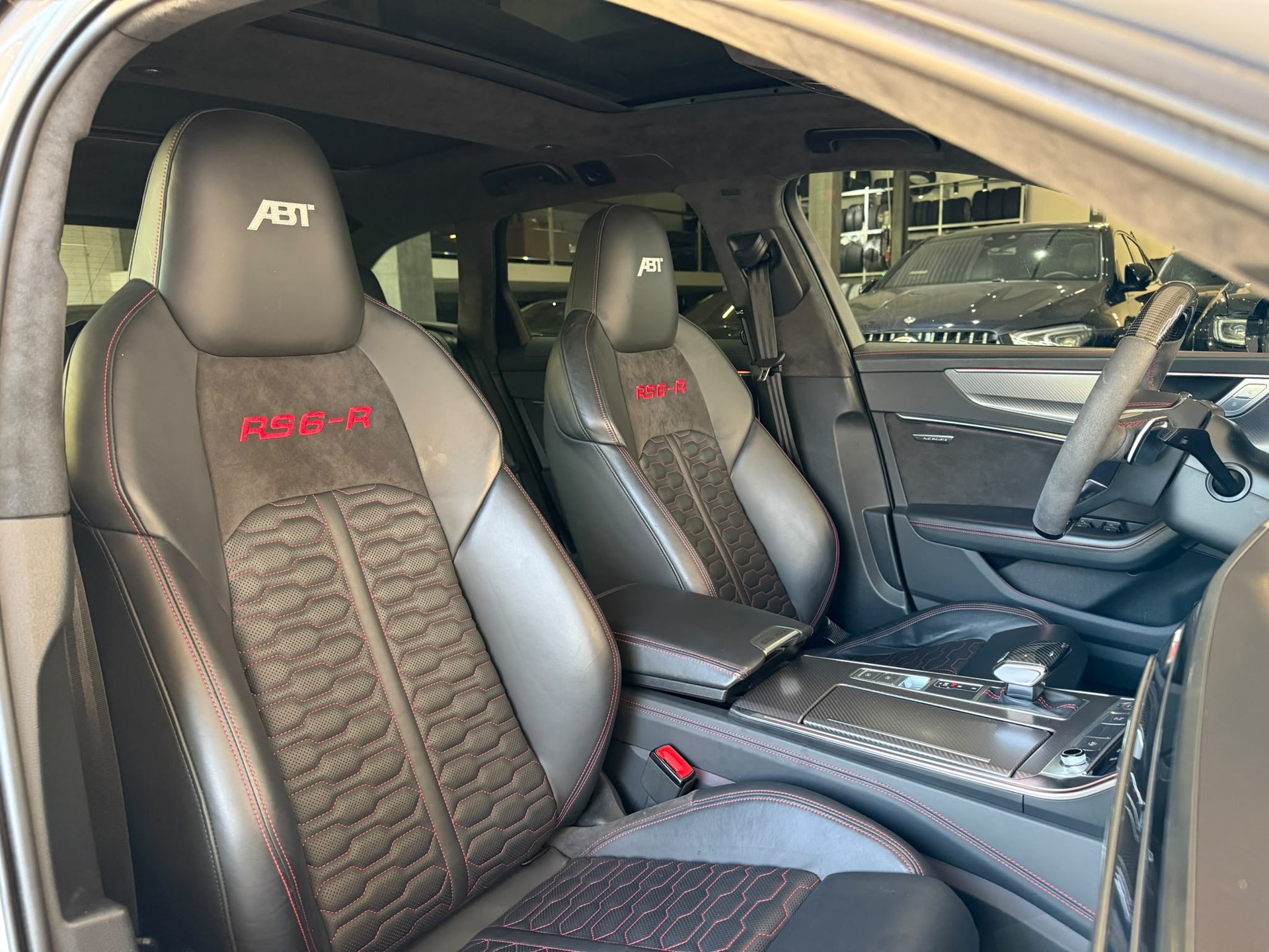 AUDI ABT RS6-R Avant 4.0 TFSI V8 quattro-image-11