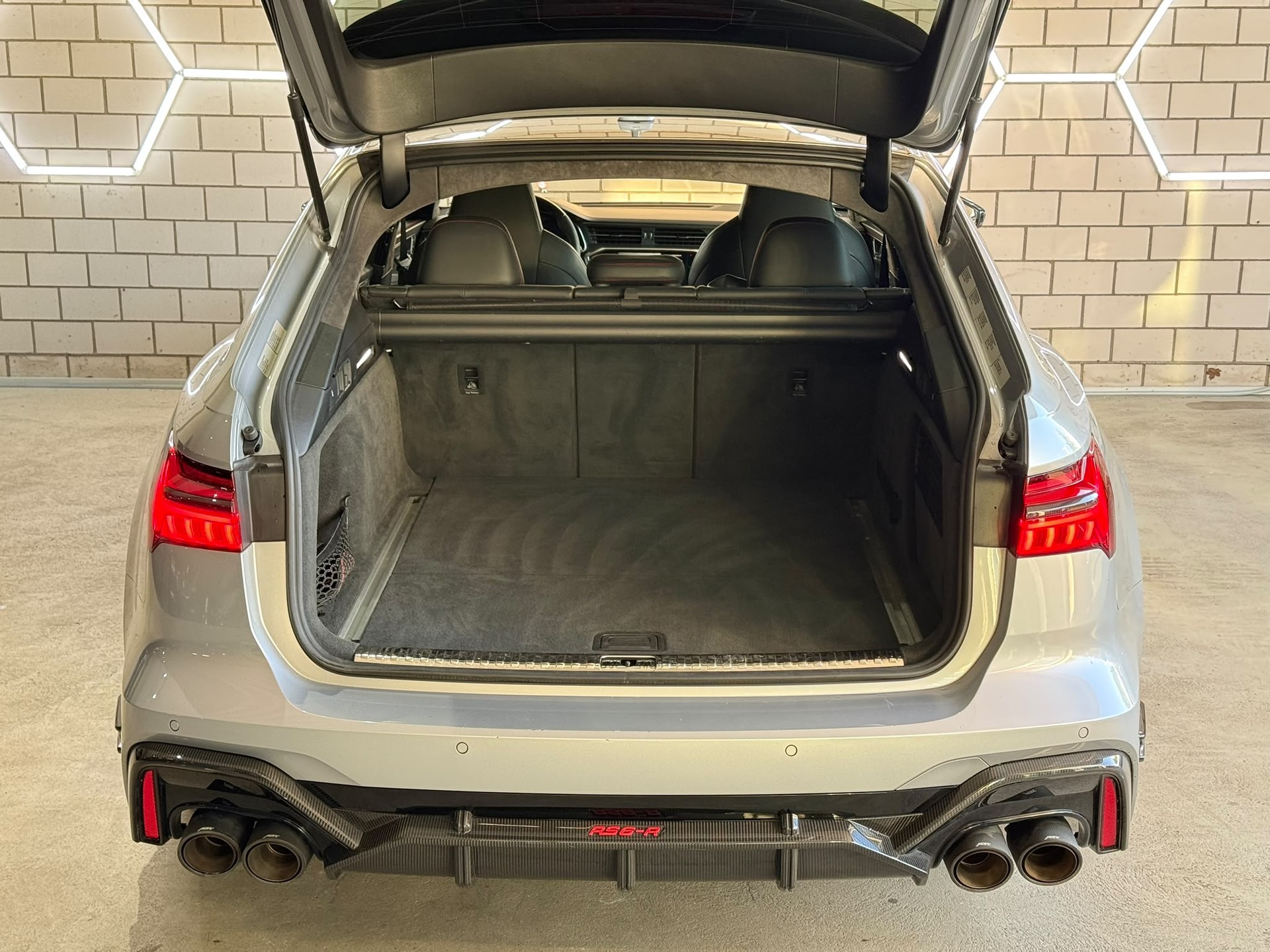 AUDI ABT RS6-R Avant 4.0 TFSI V8 quattro-image-14