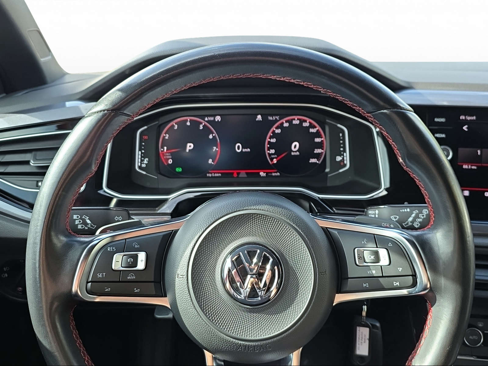 VW Polo 2.0 TSI GTI DSG-image-4
