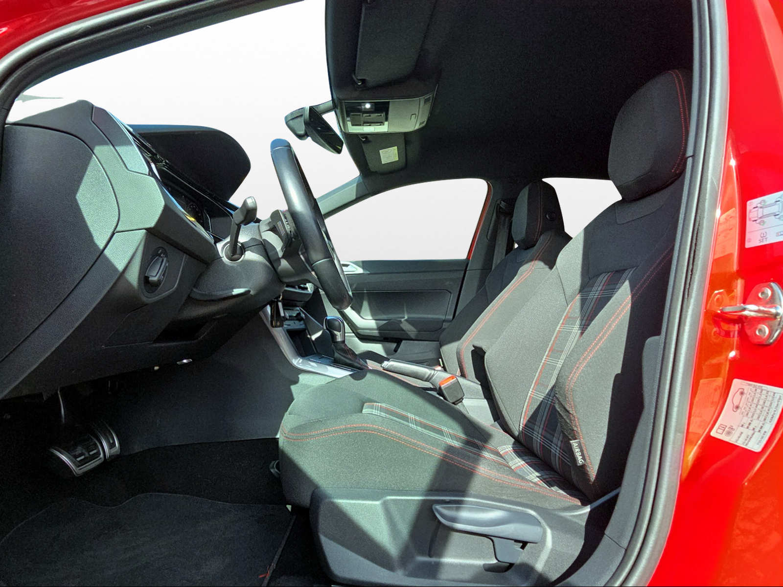 VW Polo 2.0 TSI GTI DSG-image-6