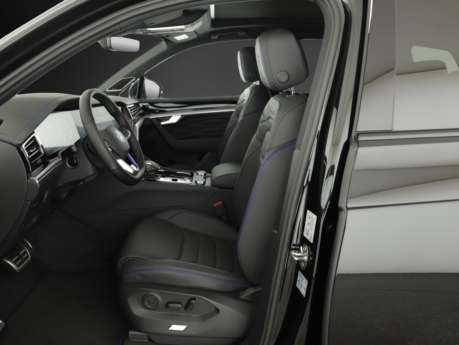 VW Touareg 3.0 TSI eHybrid R Final Edition Tiptronic-image-8