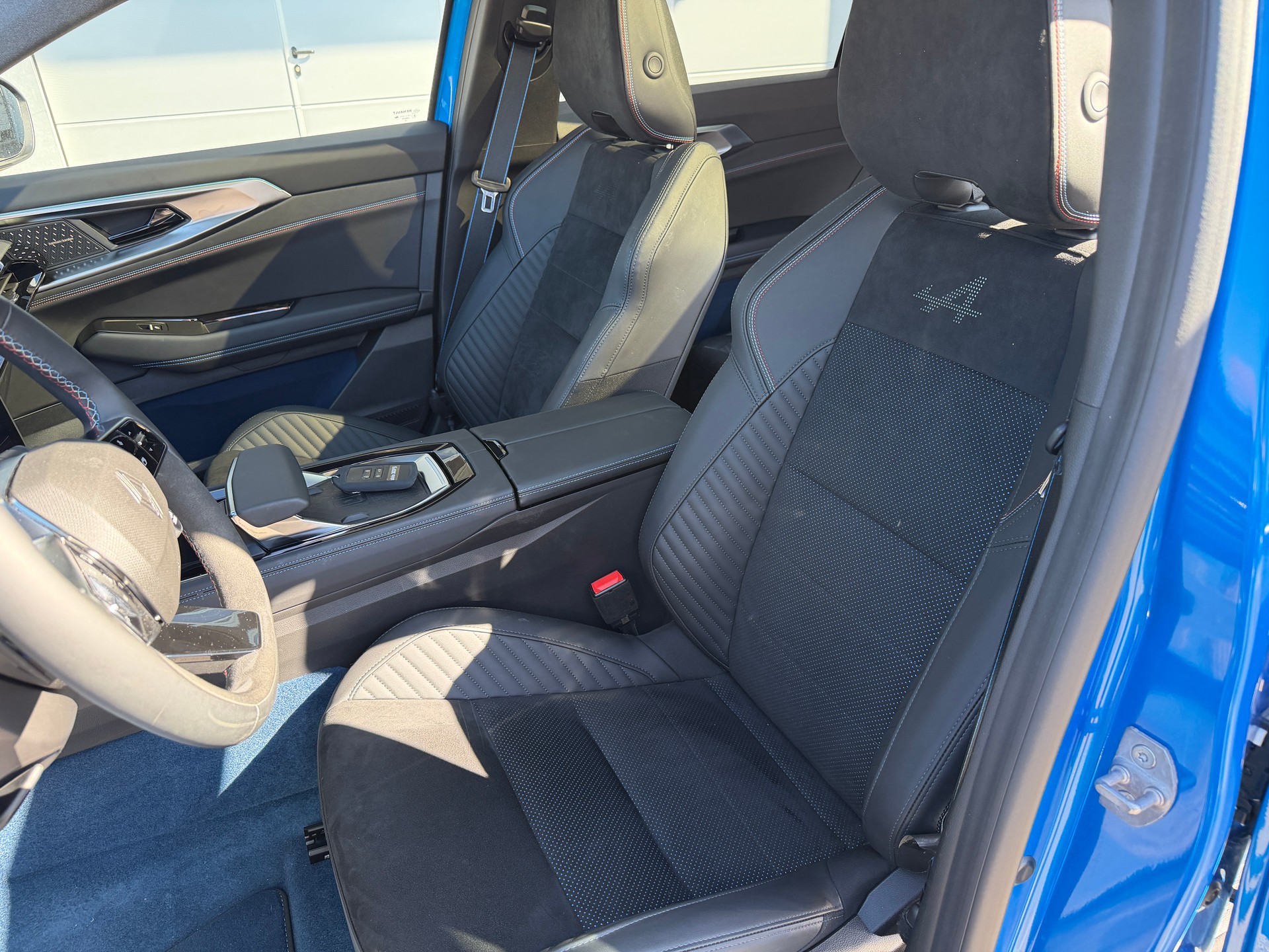 RENAULT Rafale 1.2 E-Tech Plug-in Atelier Alpine-image-6