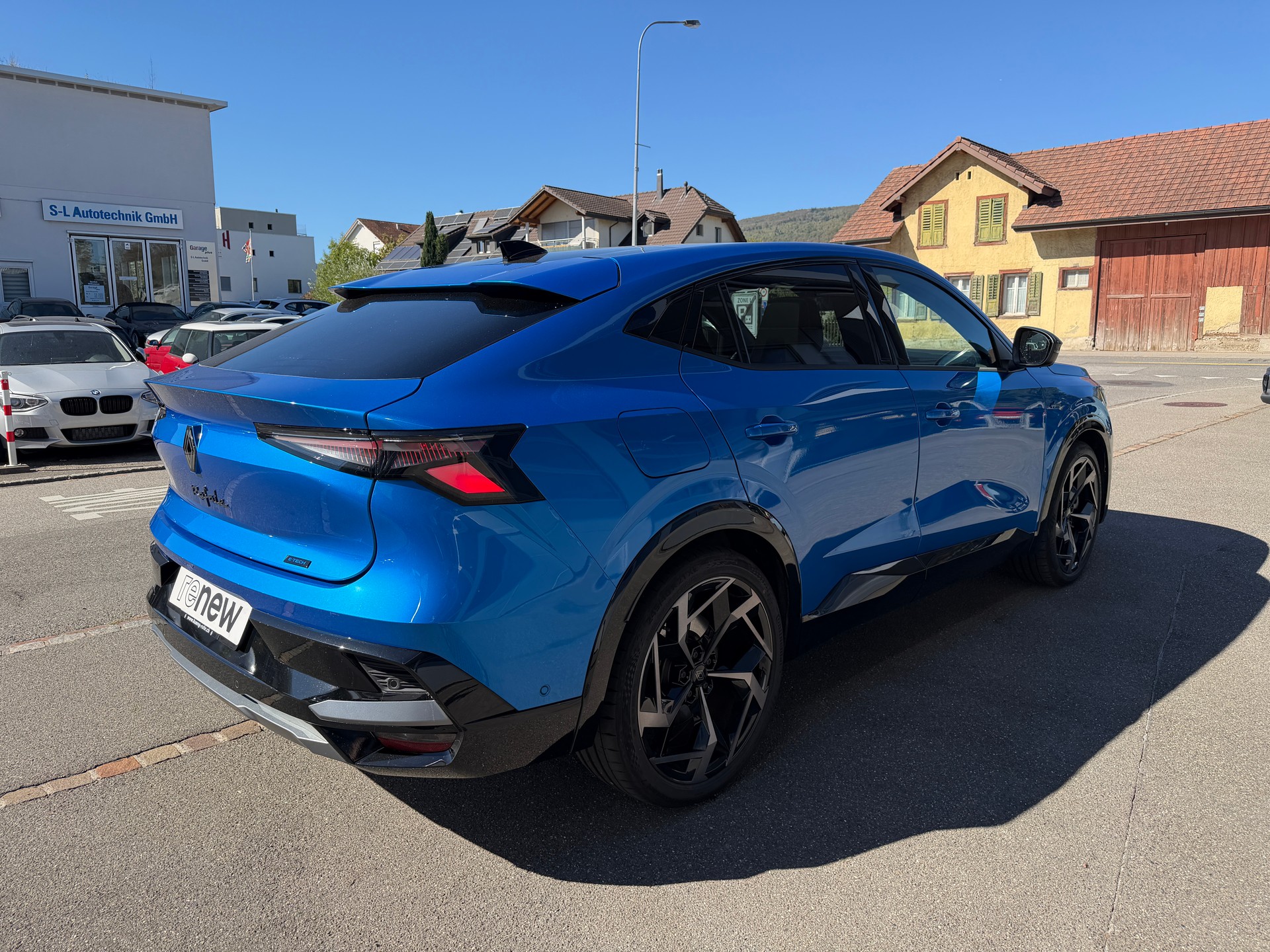 RENAULT Rafale 1.2 E-Tech Plug-in Atelier Alpine-image-3