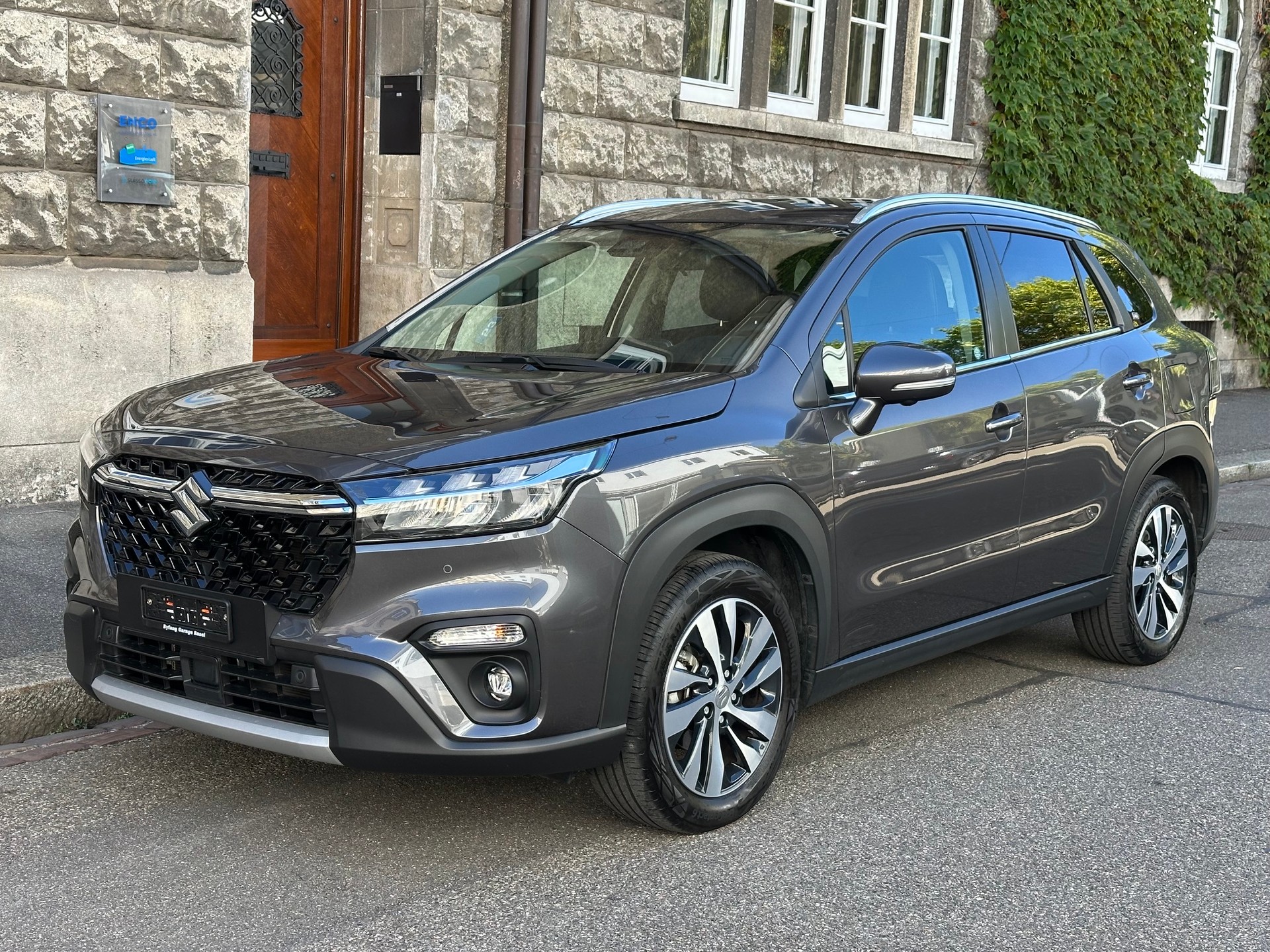 SUZUKI S-Cross 1.5 Compact Top Hybrid-image-0