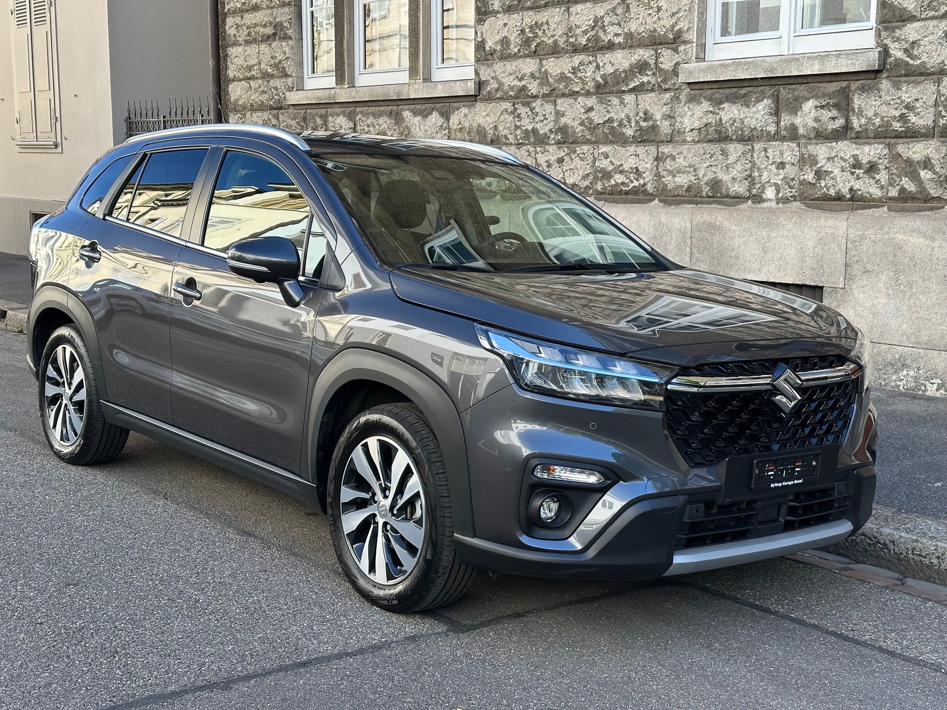 SUZUKI S-Cross 1.5 Compact Top Hybrid-image-2