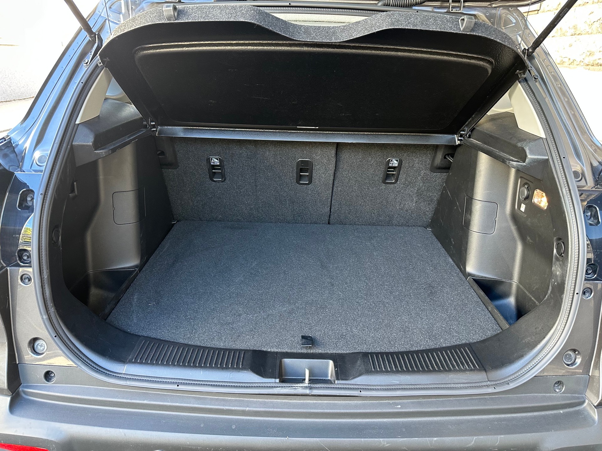 SUZUKI S-Cross 1.5 Compact Top Hybrid-image-10