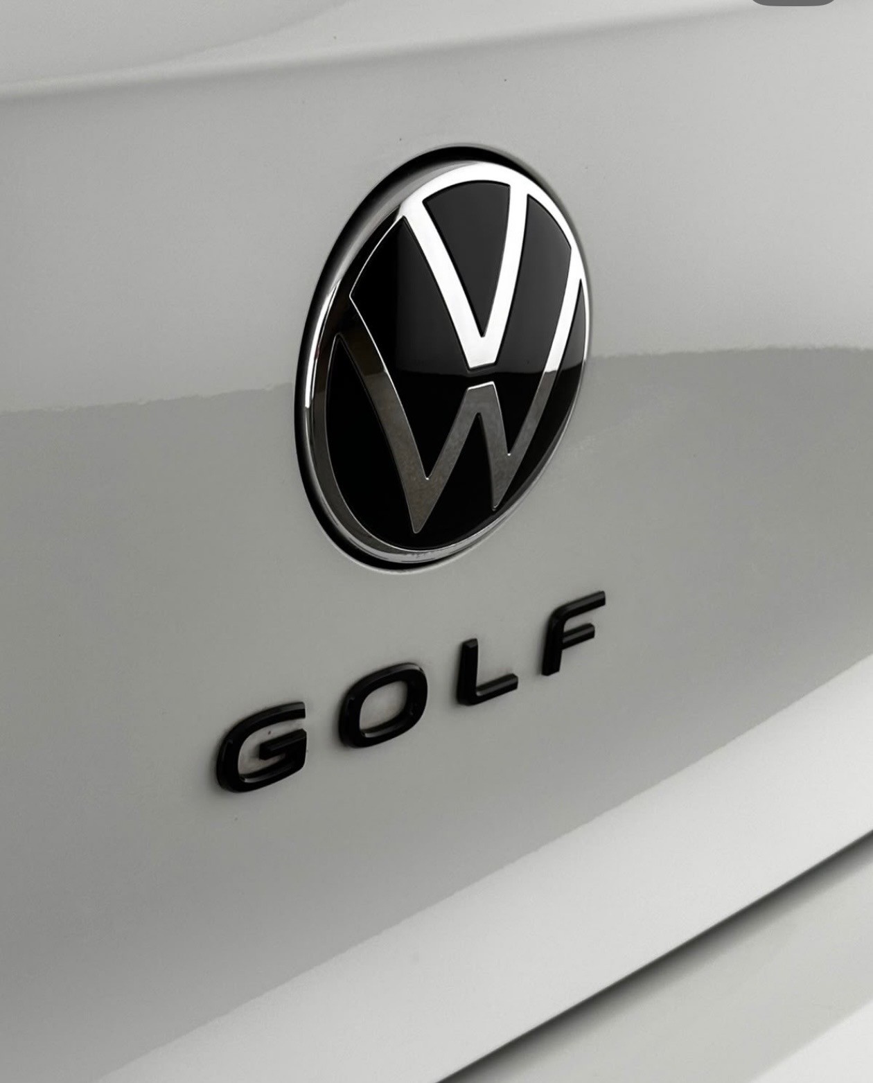 VW Golf 2.0 TDI R-Line DSG-image-12