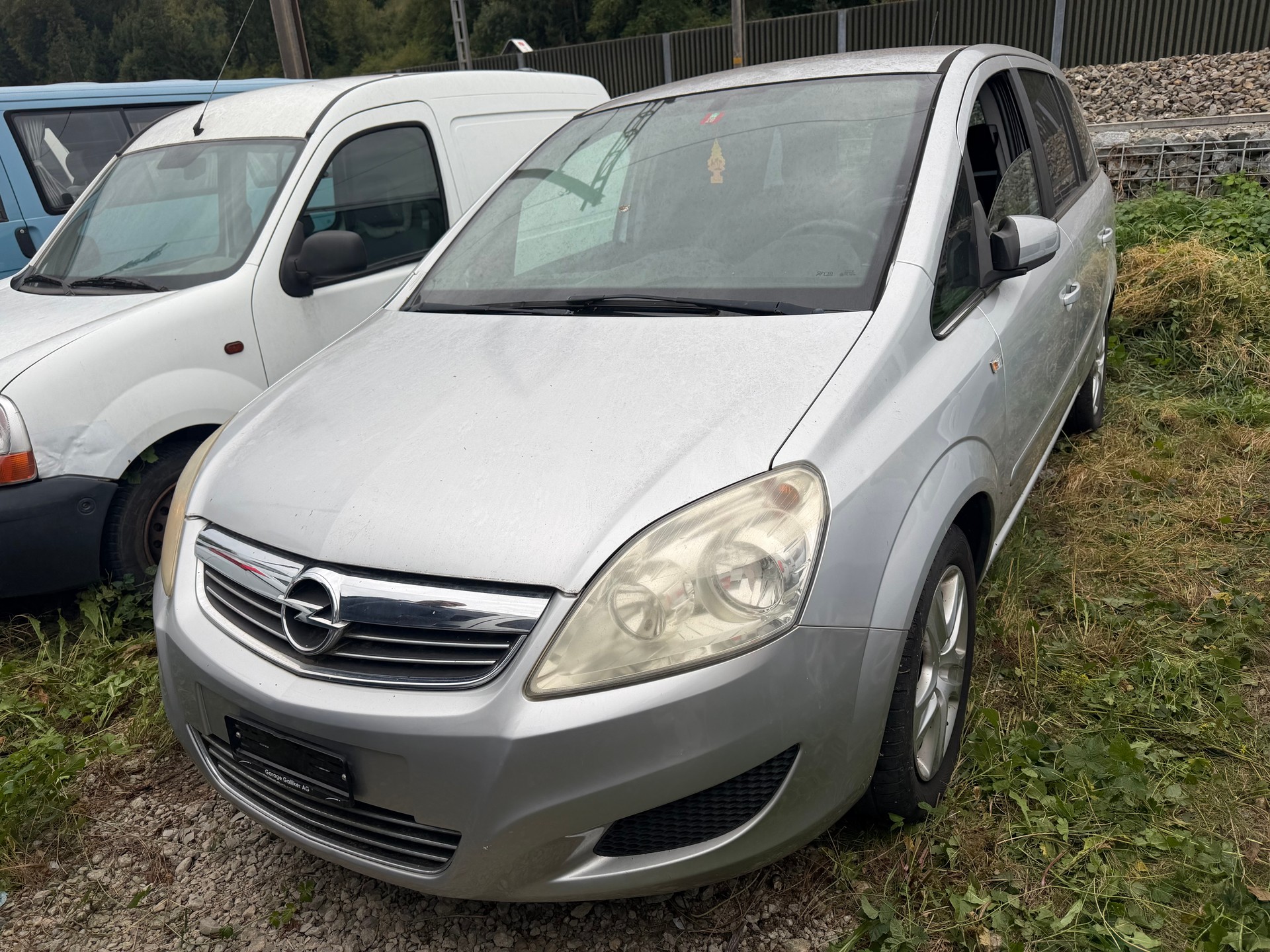 OPEL Zafira 1.8i 16V Enjoy Easytronic- 7 Plätze-image-0