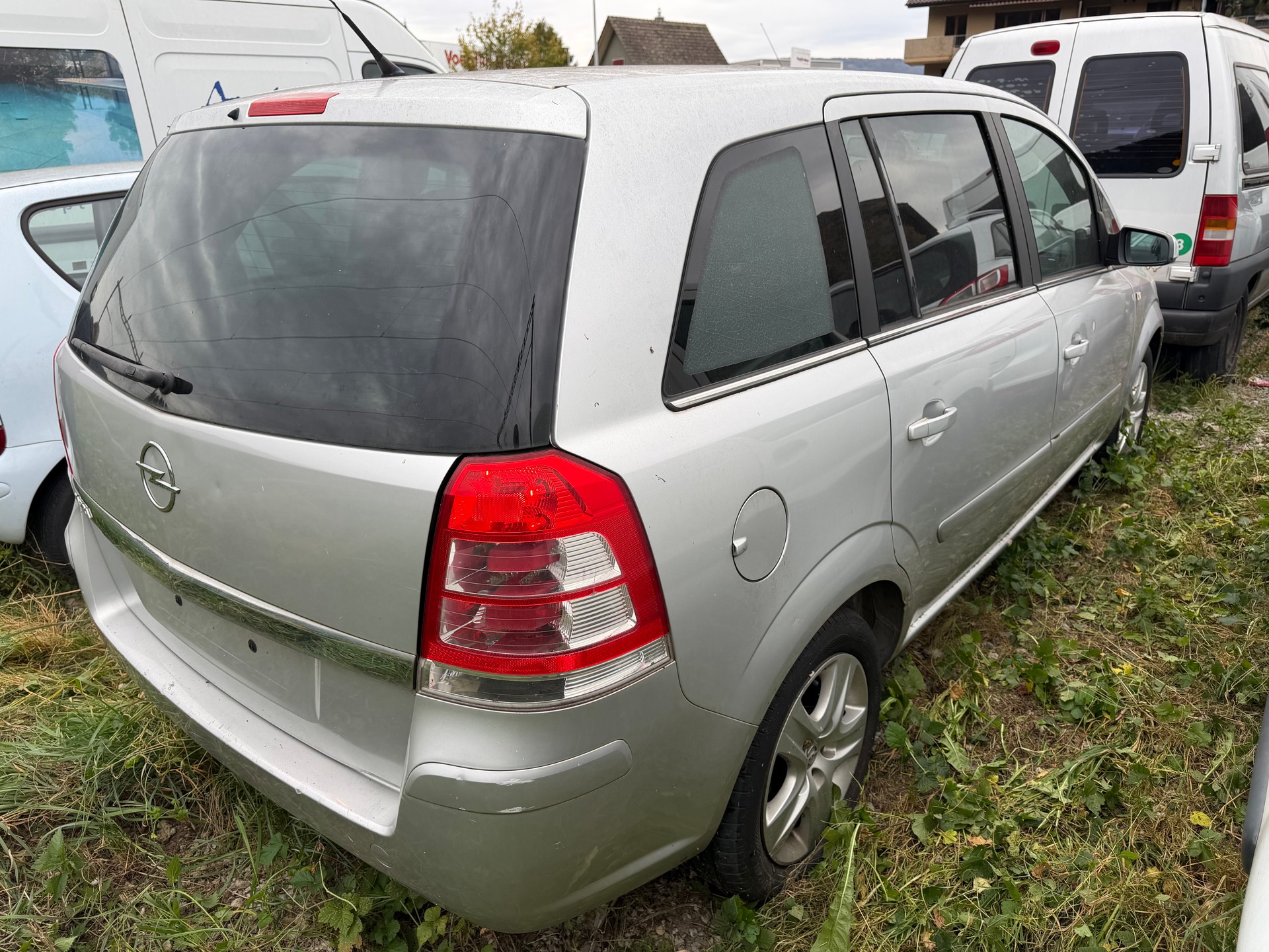 OPEL Zafira 1.8i 16V Enjoy Easytronic- 7 Plätze-image-3