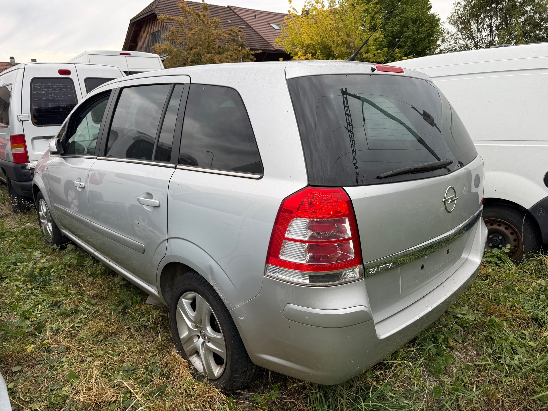 OPEL Zafira 1.8i 16V Enjoy Easytronic- 7 Plätze-image-2