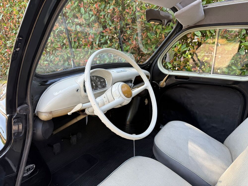 RENAULT 4 CV-image-10