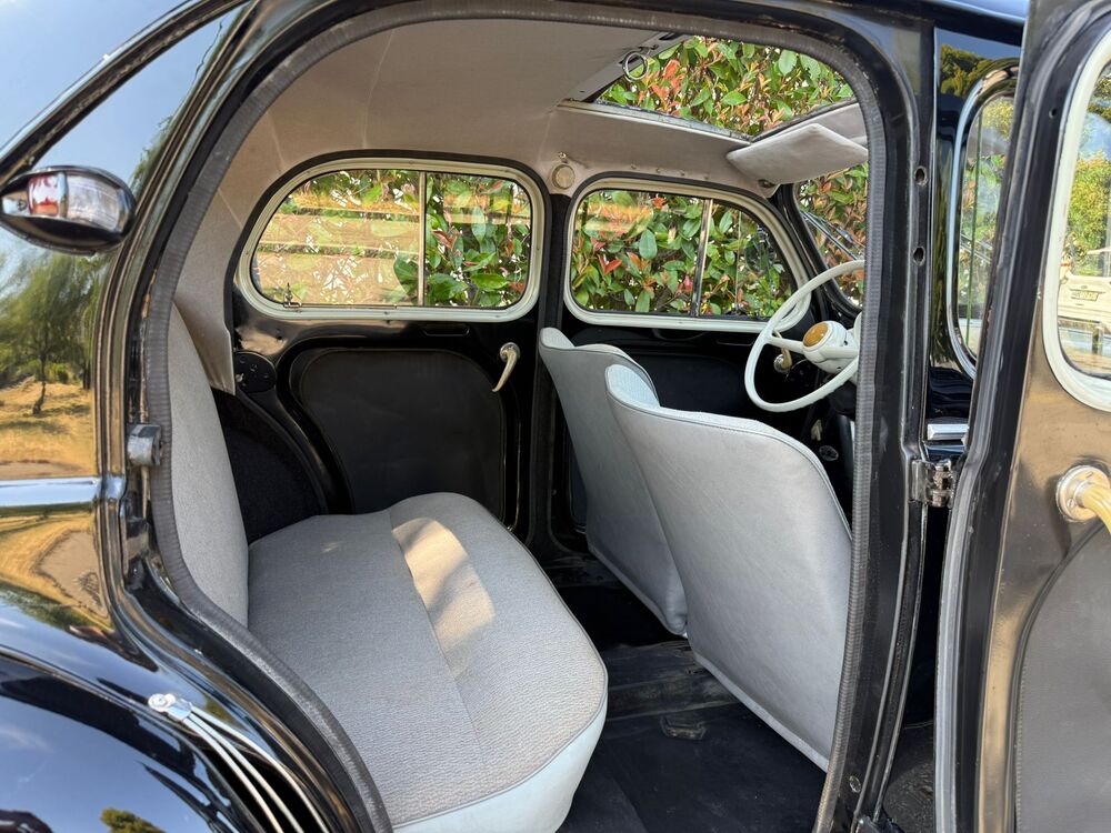 RENAULT 4 CV-image-8