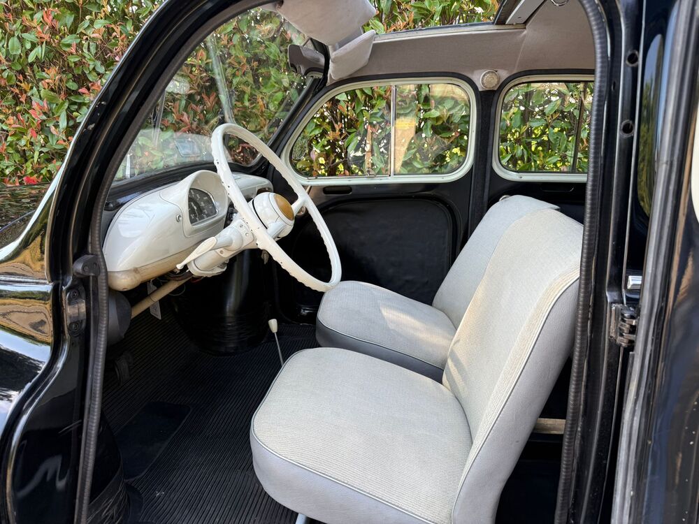 RENAULT 4 CV-image-3