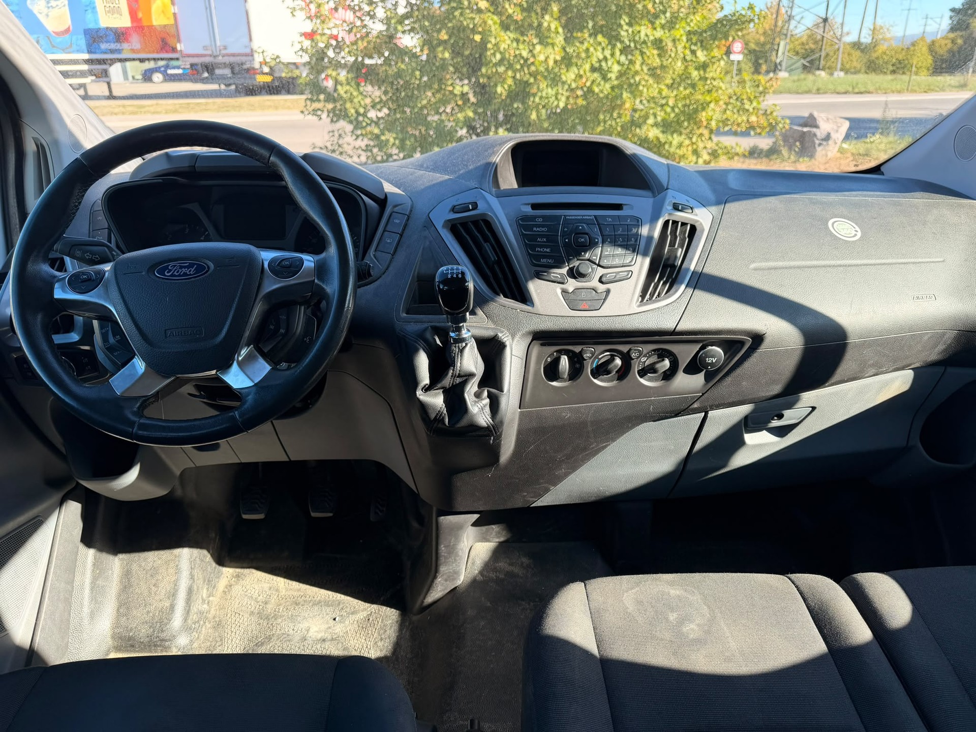 FORD Transit Custom 300 L1H1 Ambiente-image-6