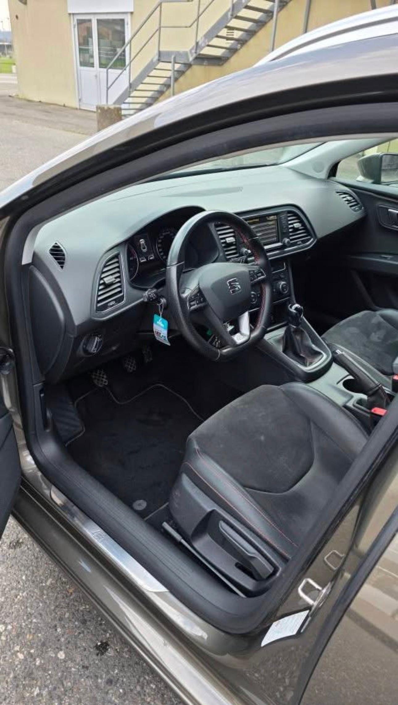SEAT 2.0 TDI FR Line-image-5