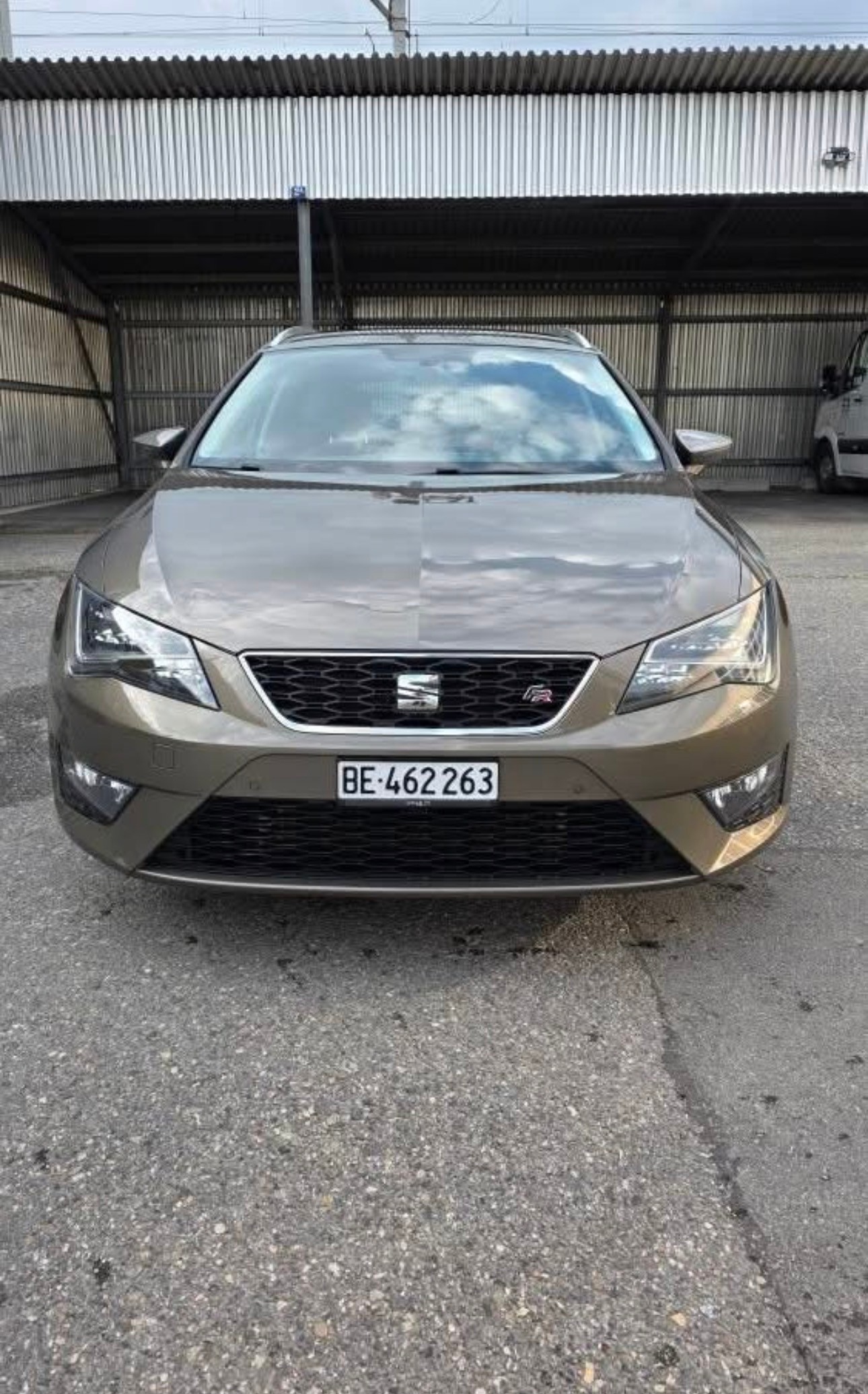 SEAT 2.0 TDI FR Line-image-1