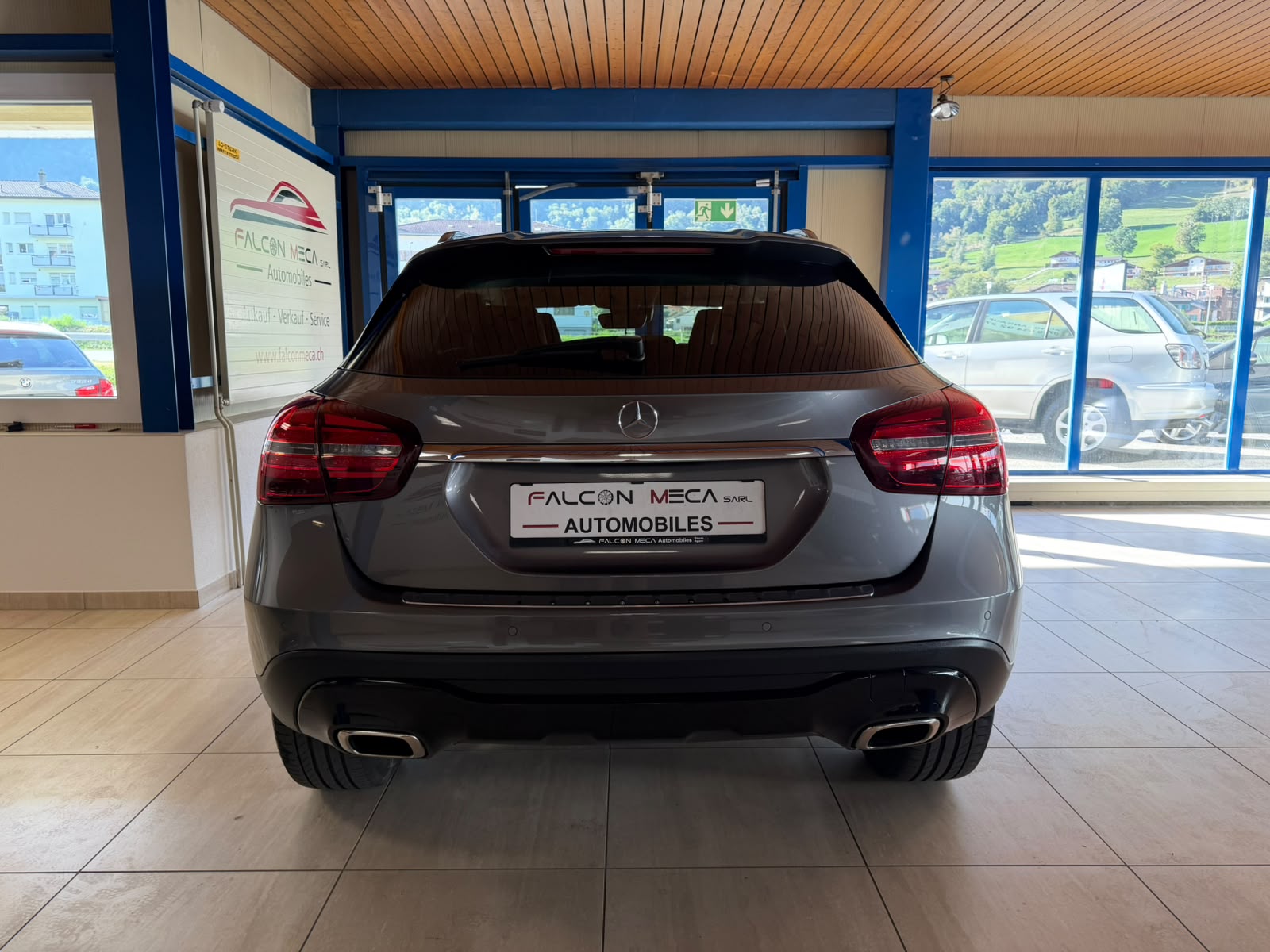 MERCEDES-BENZ GLA 200 Night Star 7G-DCT-image-10