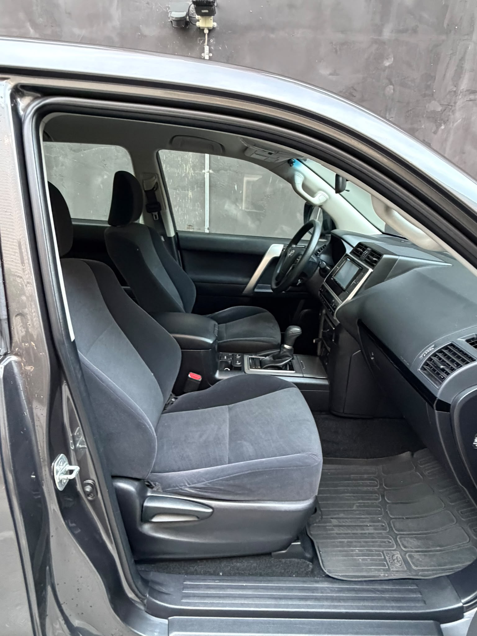 TOYOTA Land Cruiser 2.8TD Comfort Automatic-image-12