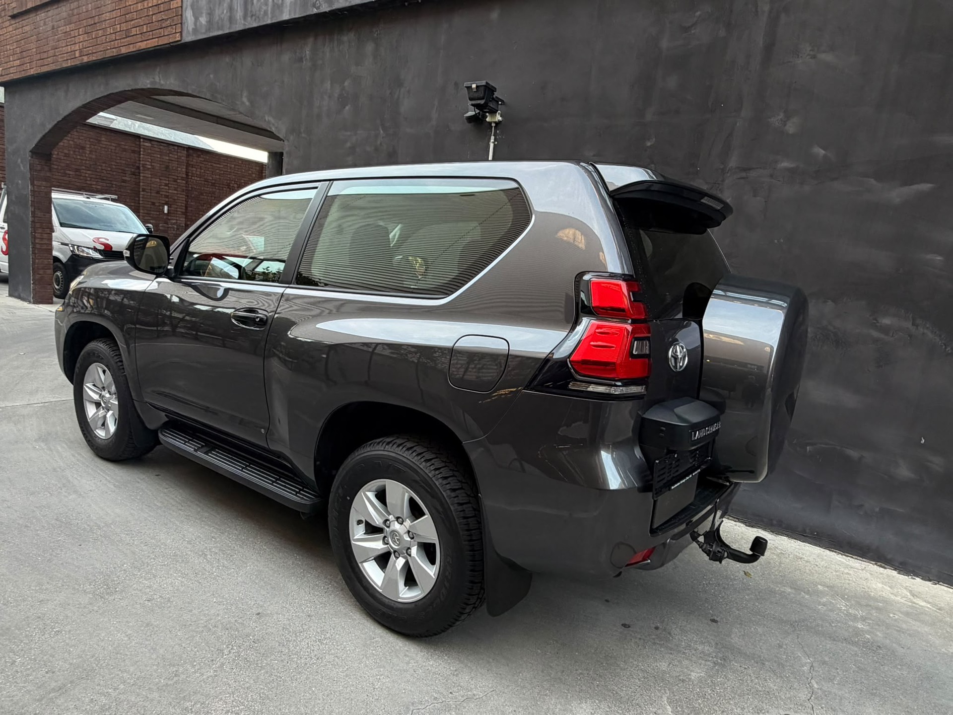 TOYOTA Land Cruiser 2.8TD Comfort Automatic-image-4