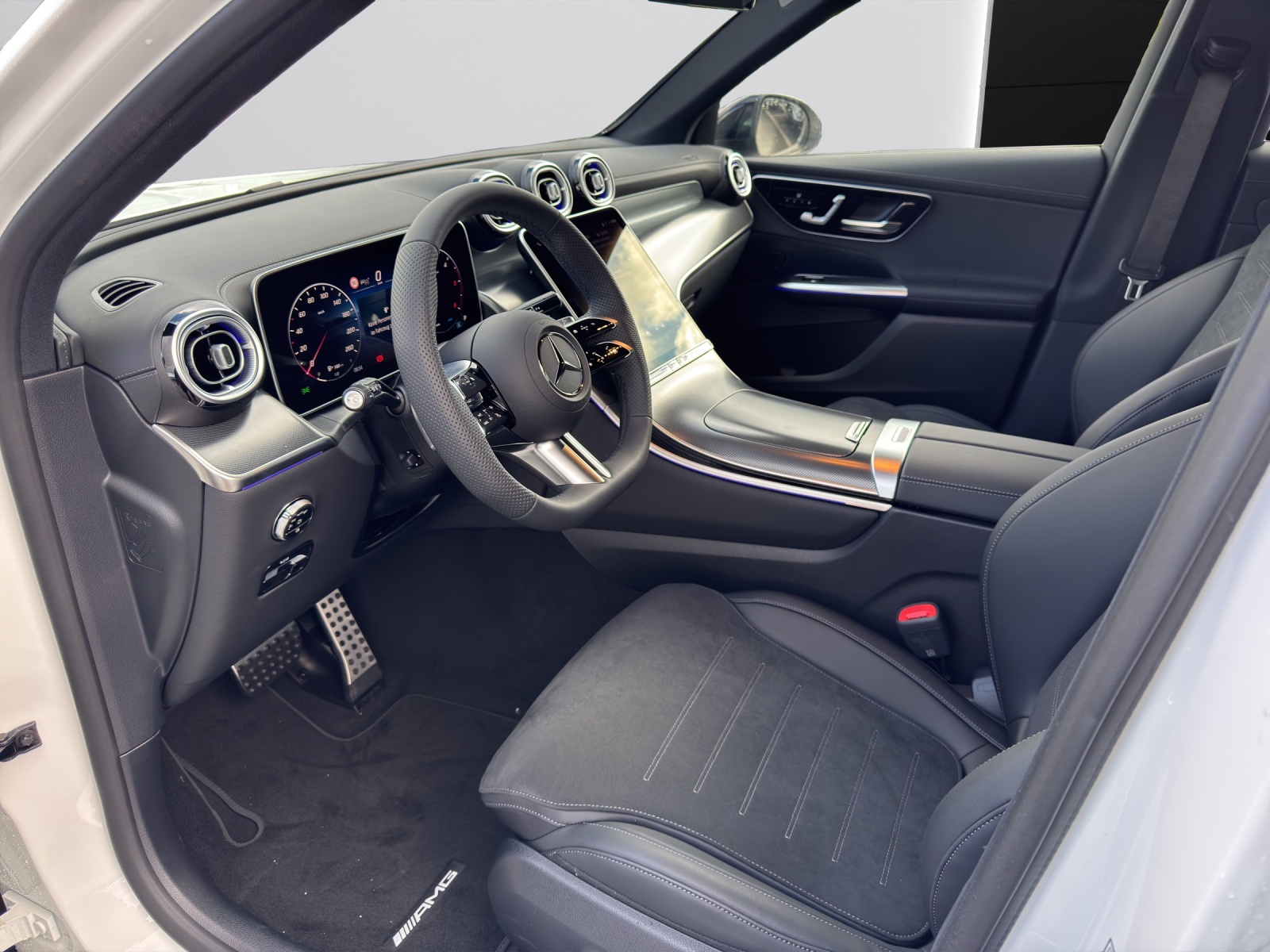 MERCEDES-BENZ GLC 220 d 4Matic 9G-Tronic-image-8