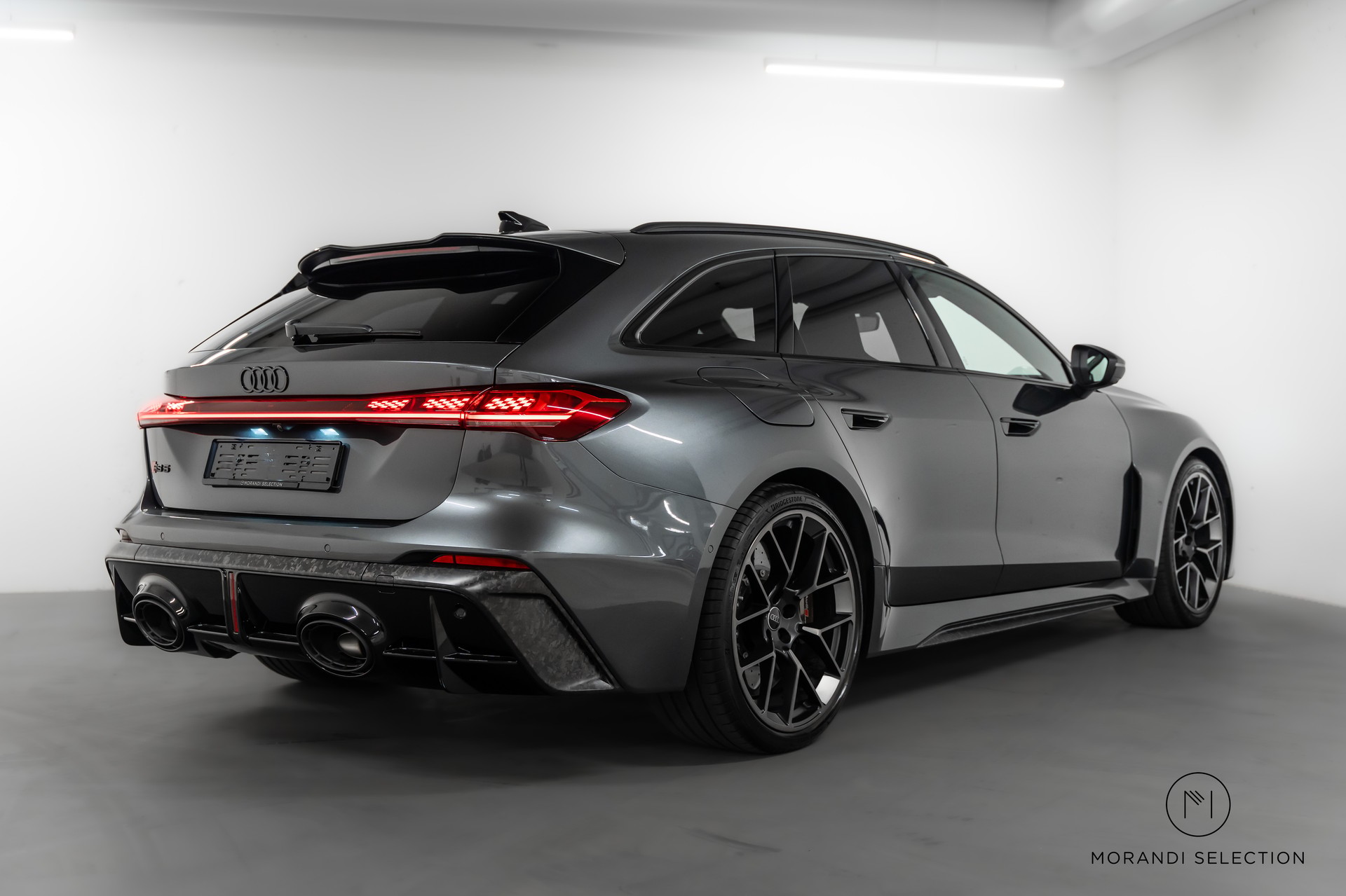 AUDI RS5 Avant 2.9 V6 TFSI e quattro T-Tronic-image-2