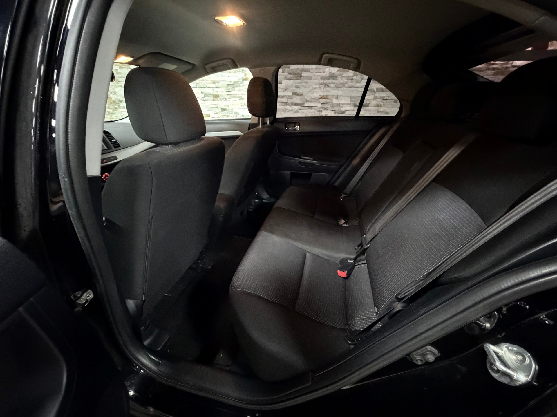 MITSUBISHI Lancer Sportback 1.8 DID Invite-image-13