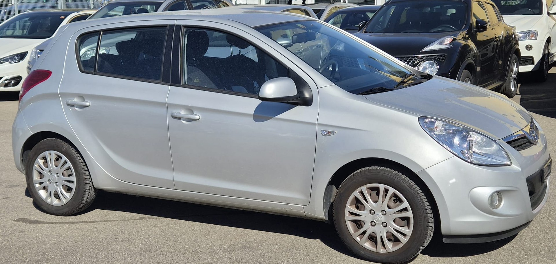 HYUNDAI i20 1.4 Style-image-1