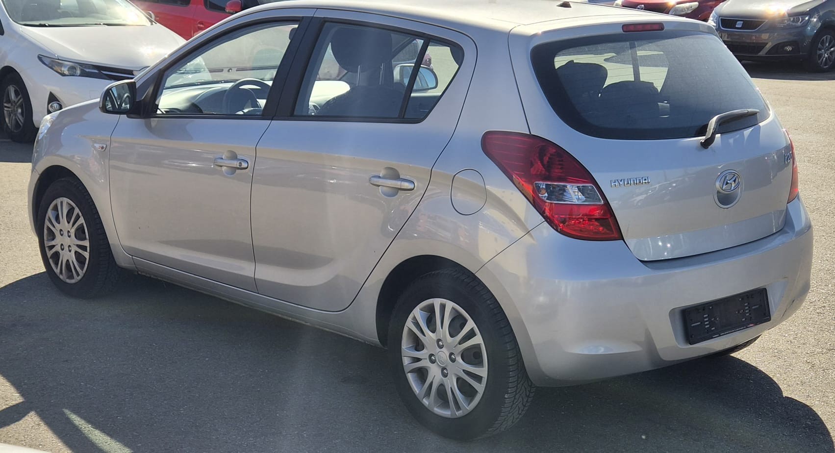 HYUNDAI i20 1.4 Style-image-5