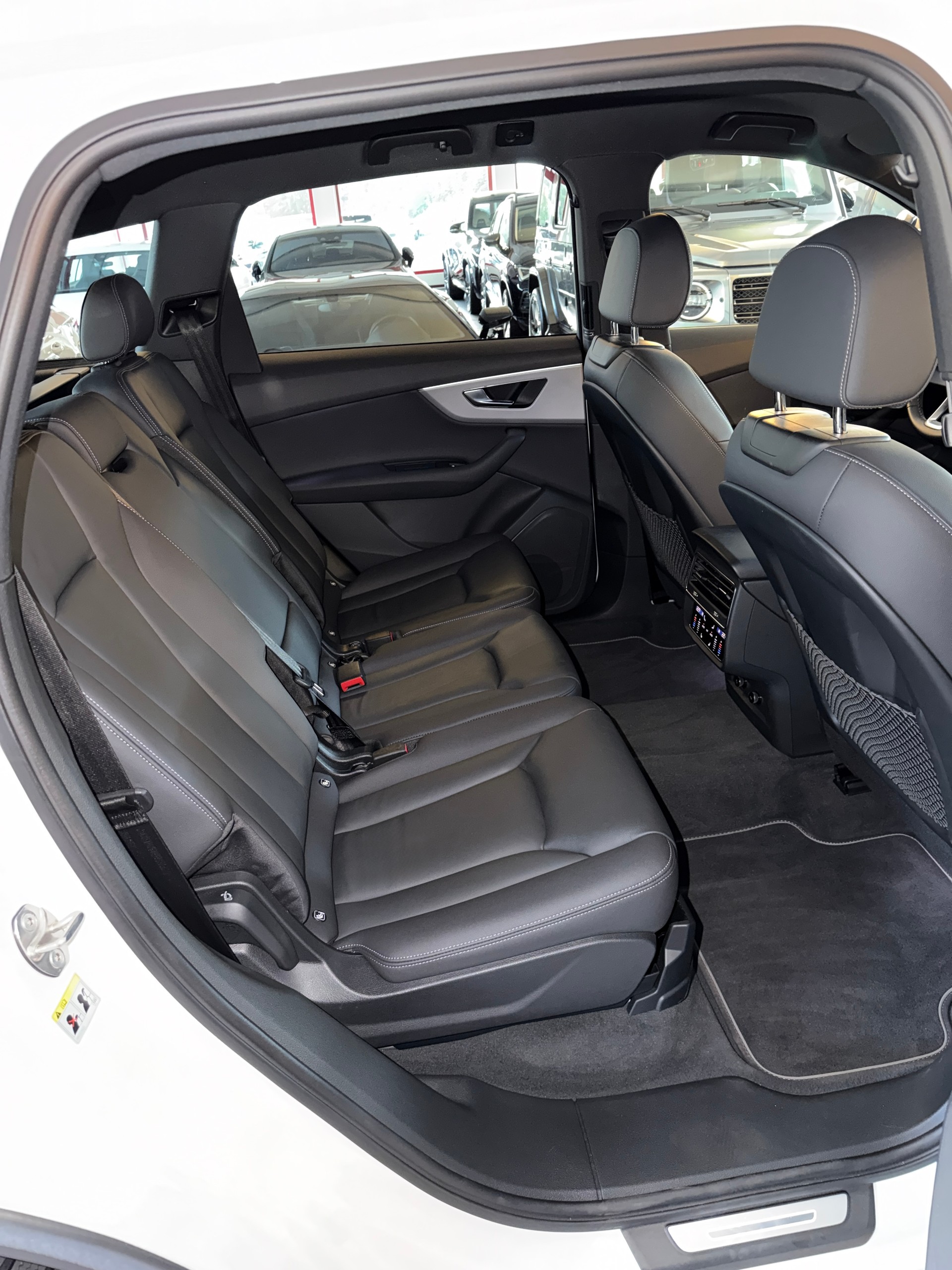 AUDI Q7 45 TDI quattro S Line tiptronic-image-14