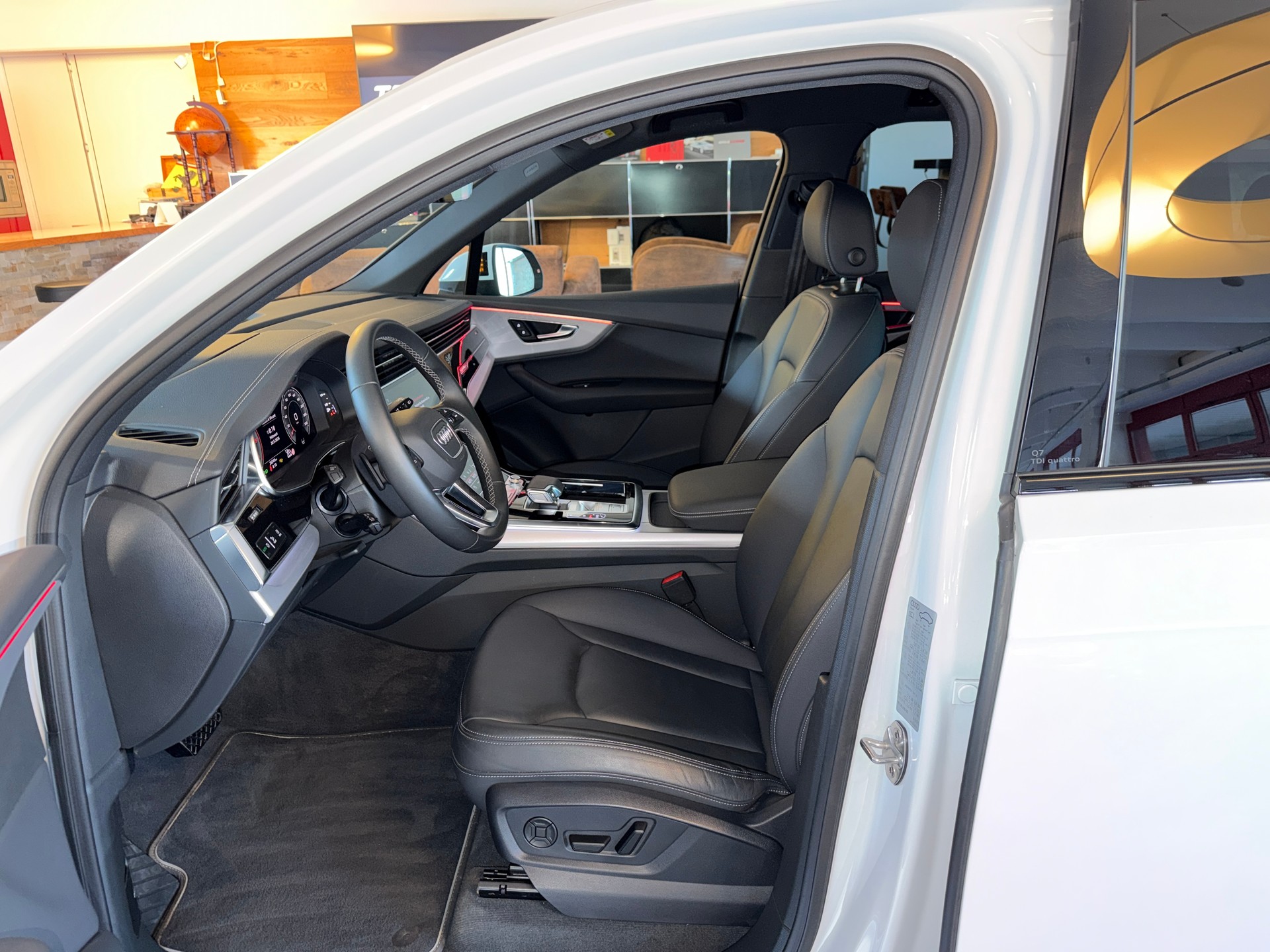 AUDI Q7 45 TDI quattro S Line tiptronic-image-10