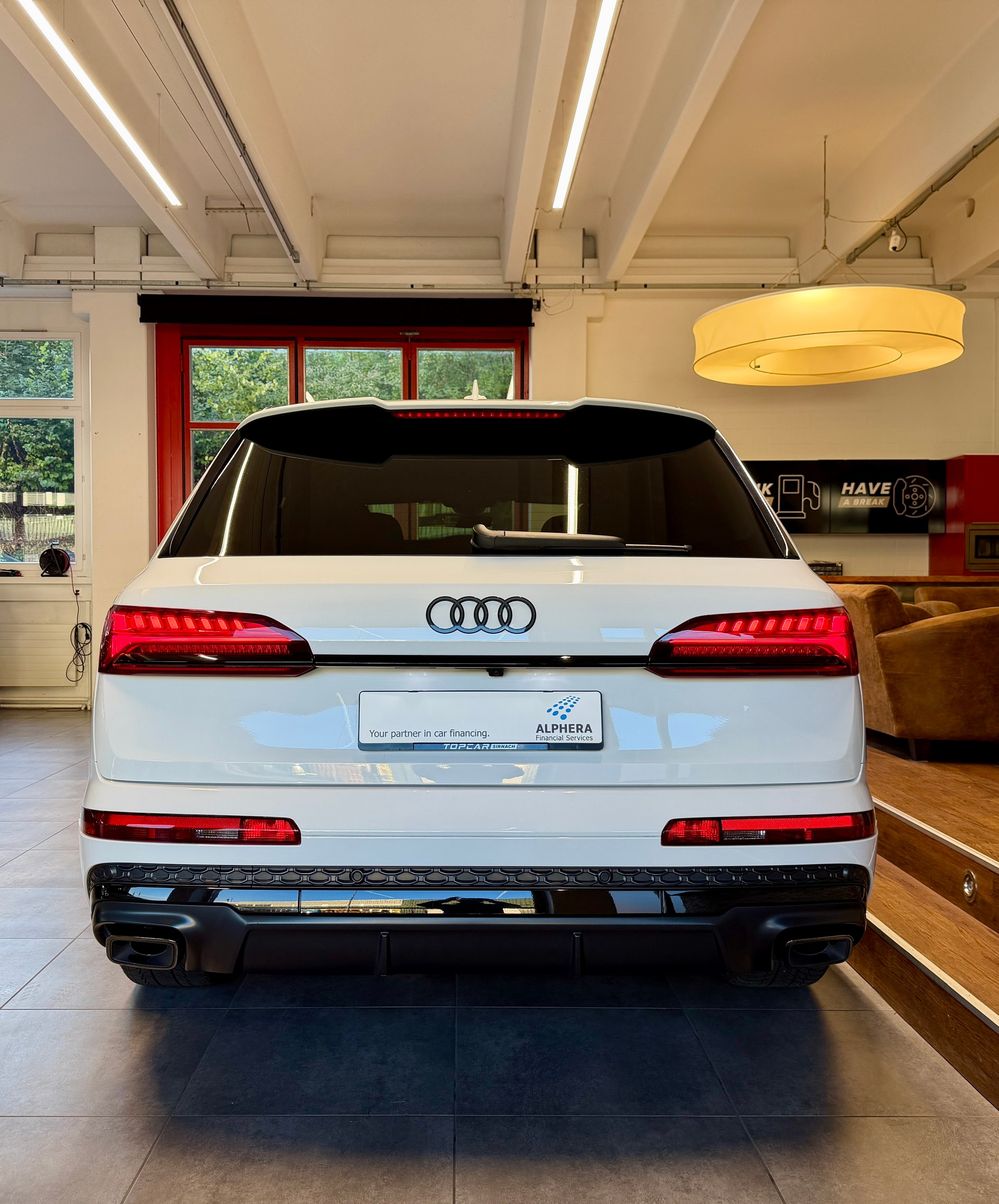 AUDI Q7 45 TDI quattro S Line tiptronic-image-5