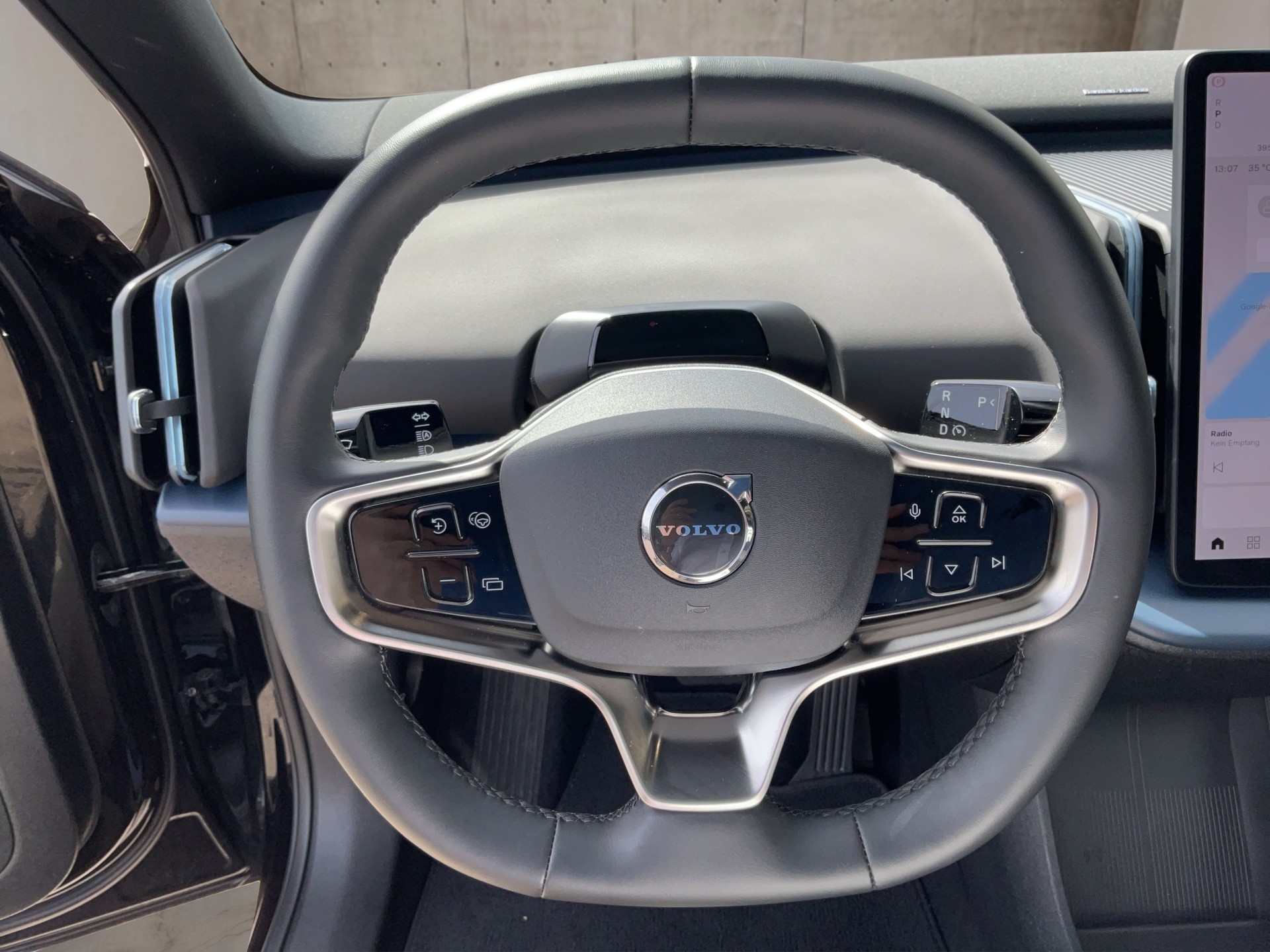 VOLVO EX30 E60 Twin Ultra Performance AWD-image-15