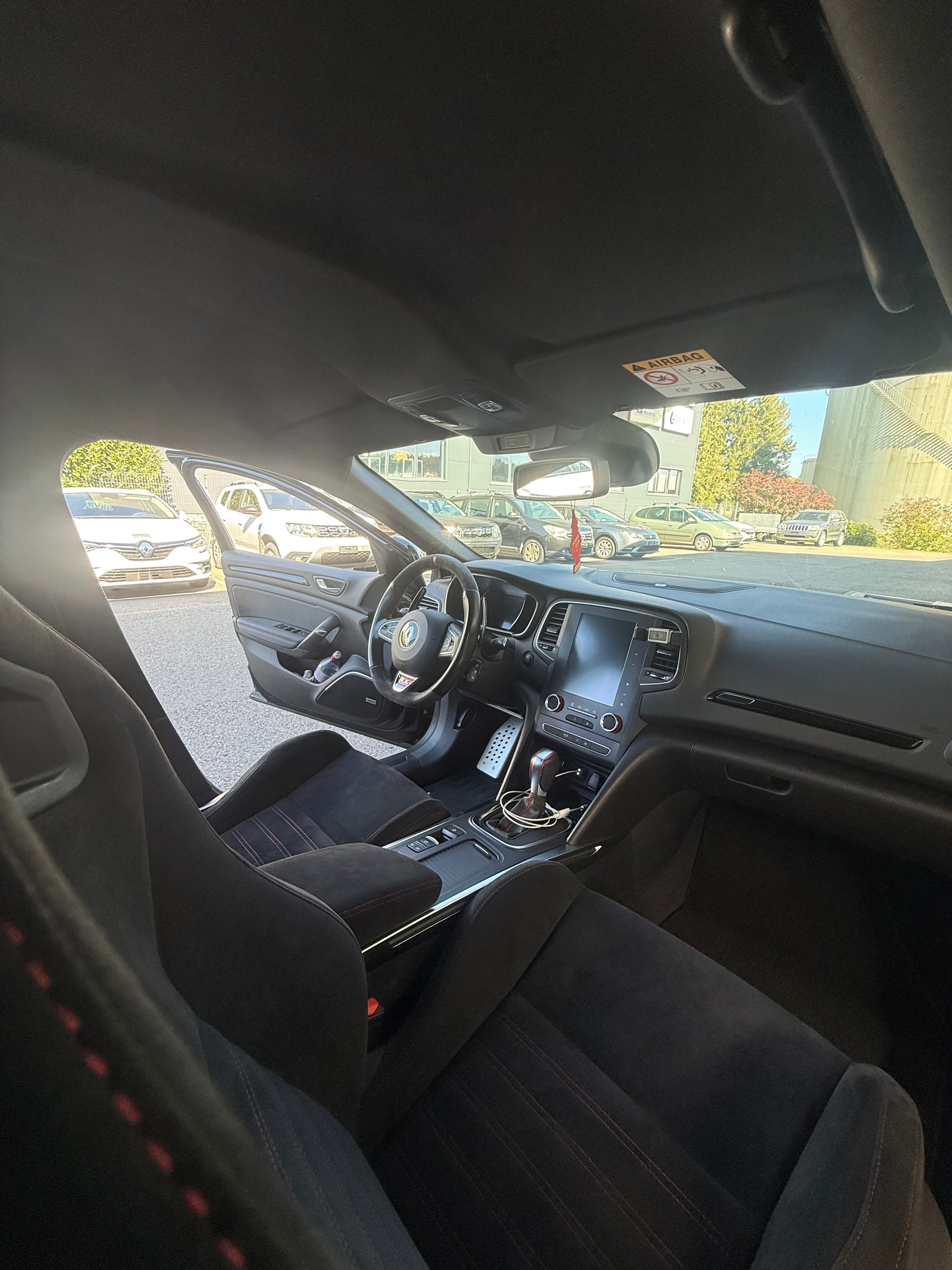 RENAULT Mégane Trophy 300 EDC-image-10