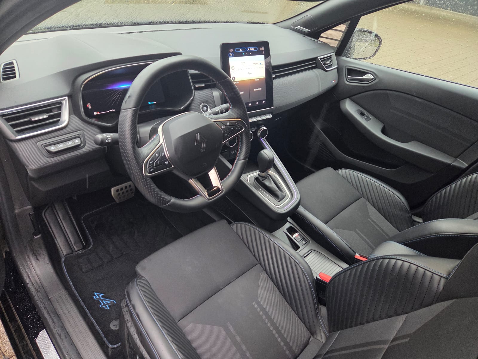 RENAULT Clio 1.6 E-Tech Esprit Alpine-image-8