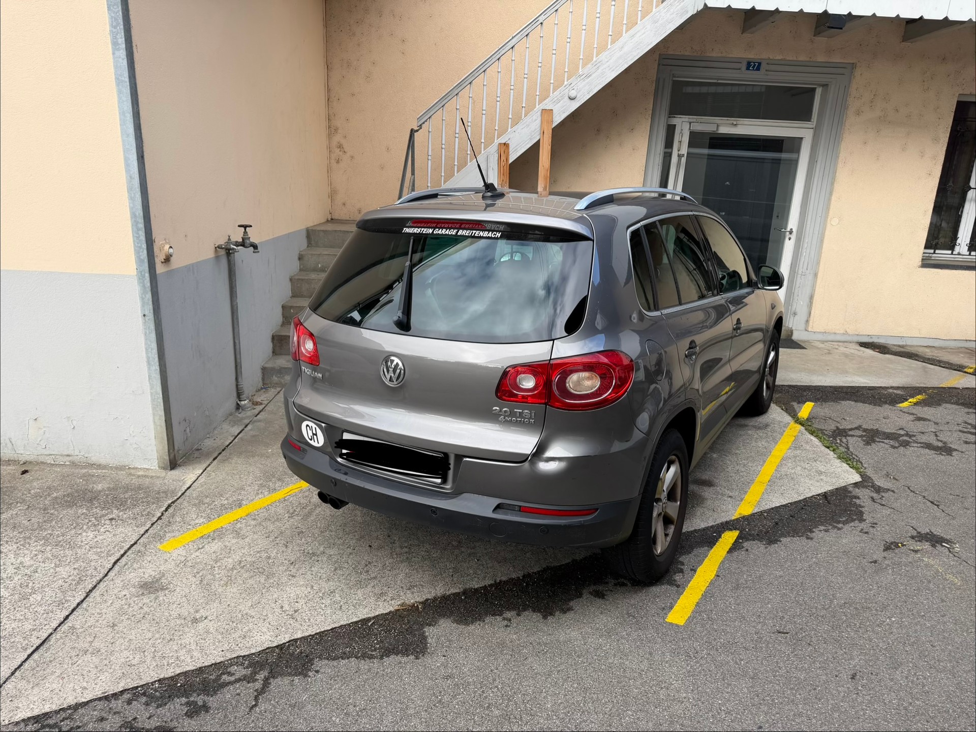 VW 2.0 TSI 200 Track & Field-image-2